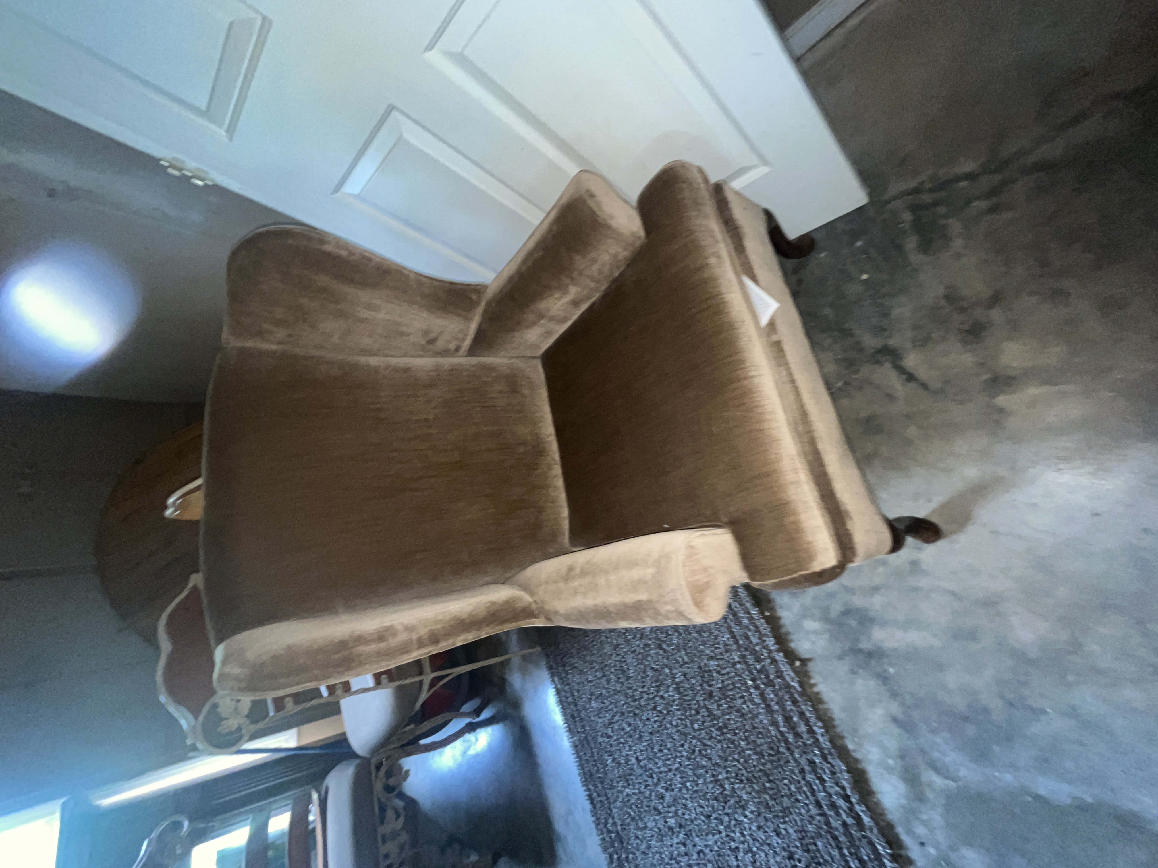 Moving Auction Image