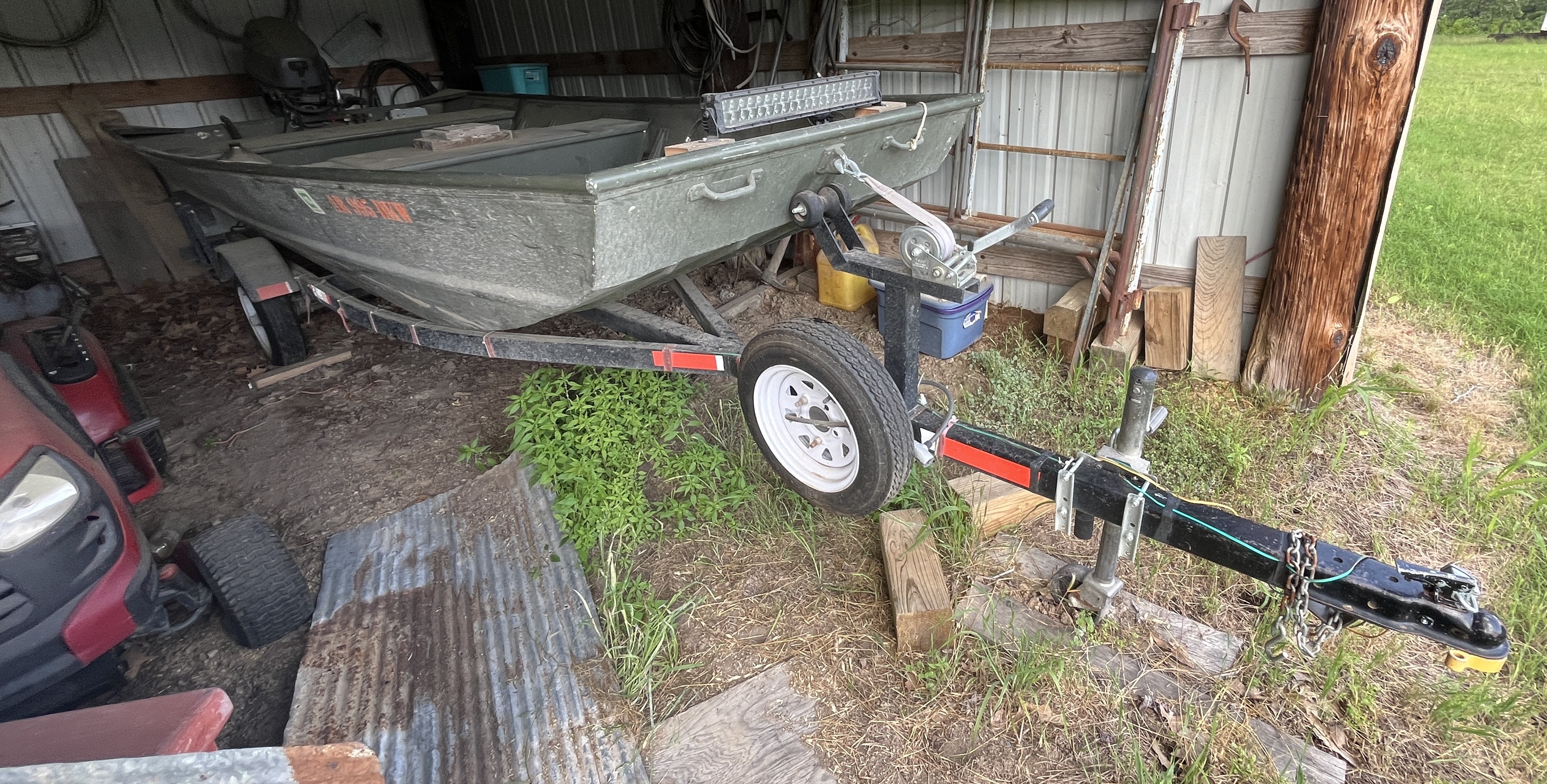 Real Estate & Personal Property Auction Image