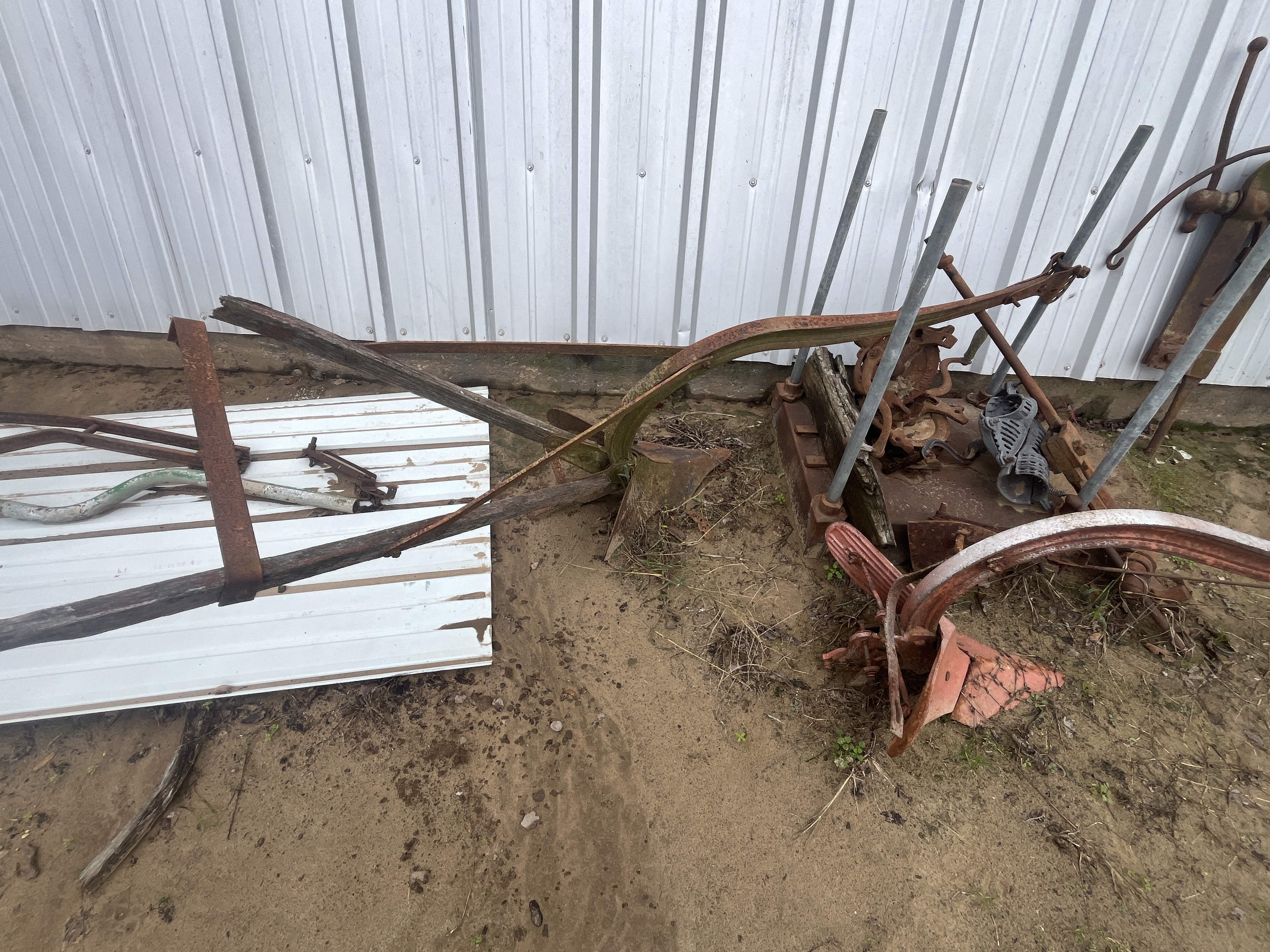 Collector's Dream Auction Image