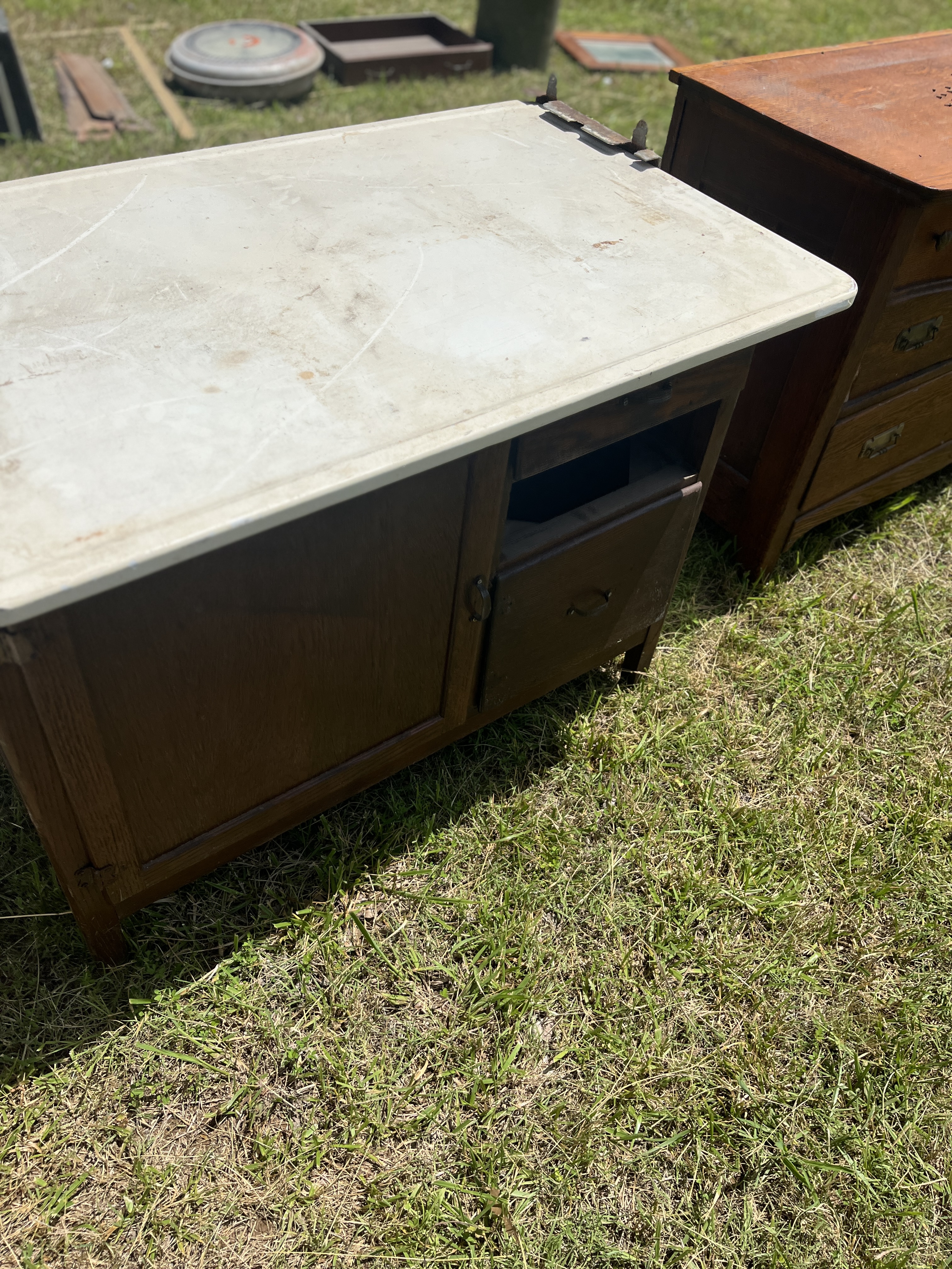 Real Estate & Personal Property Auction Image