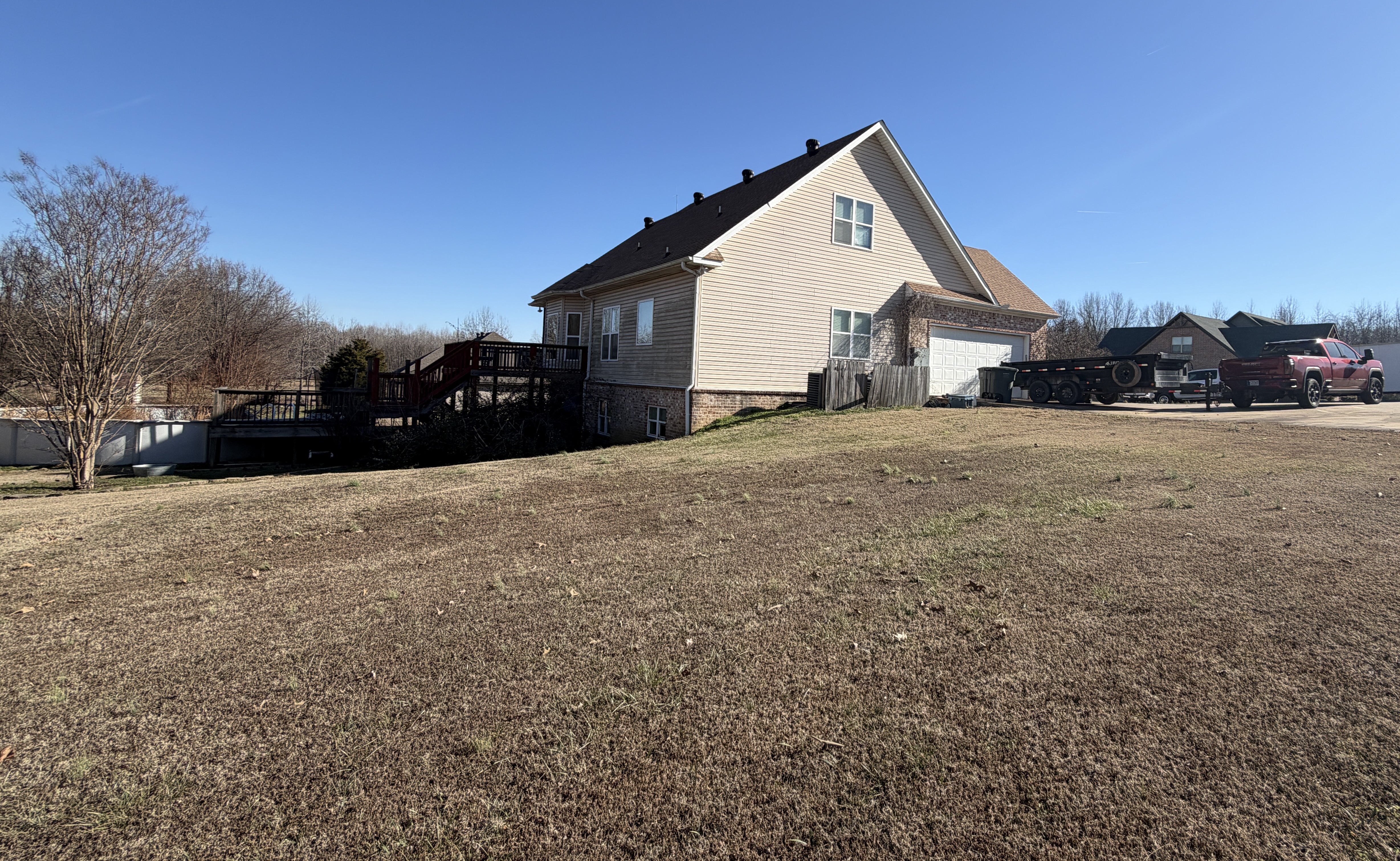 Real Estate & Personal Property Auction Image