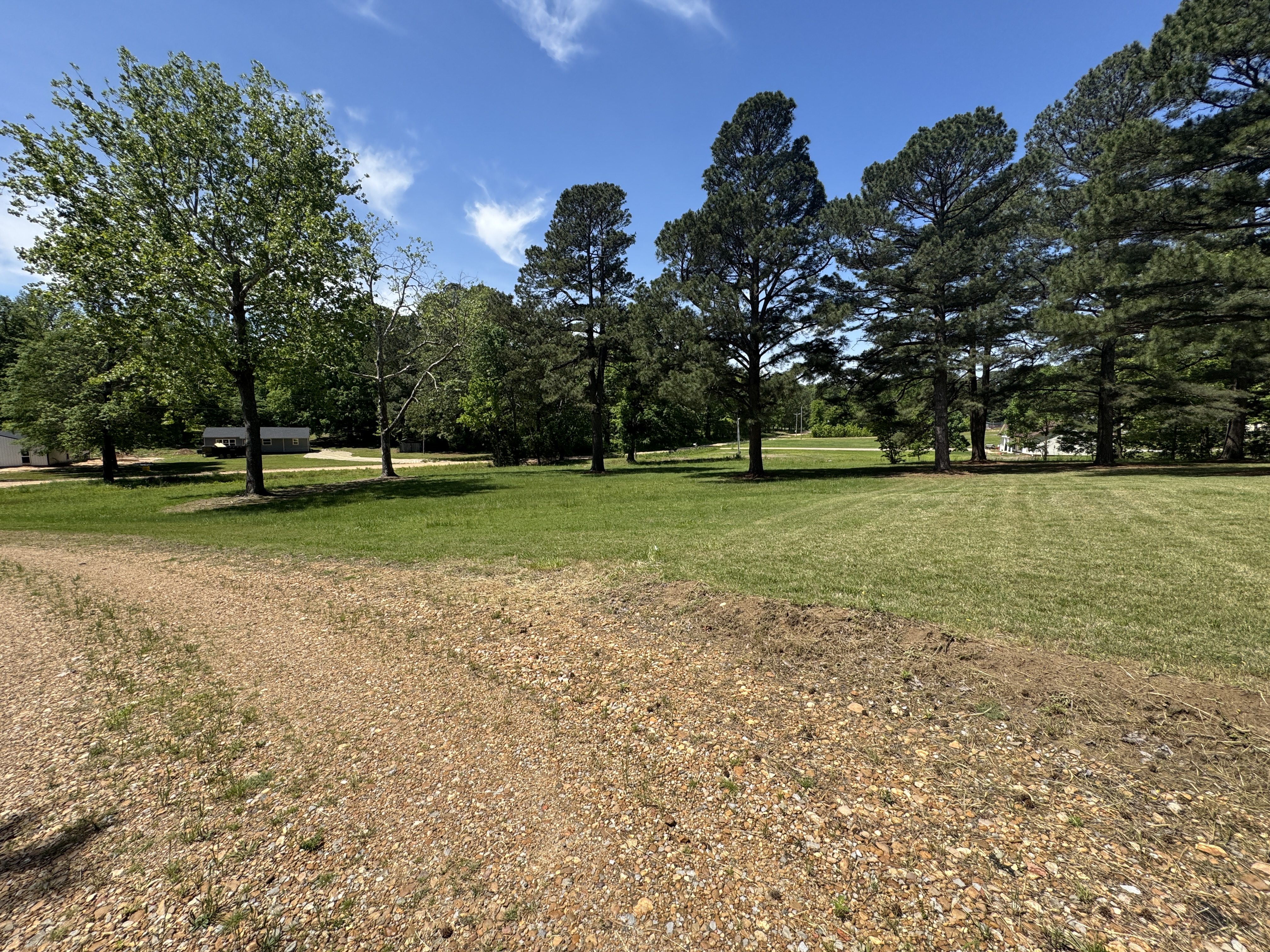 Real Estate & Personal Property Auction Image