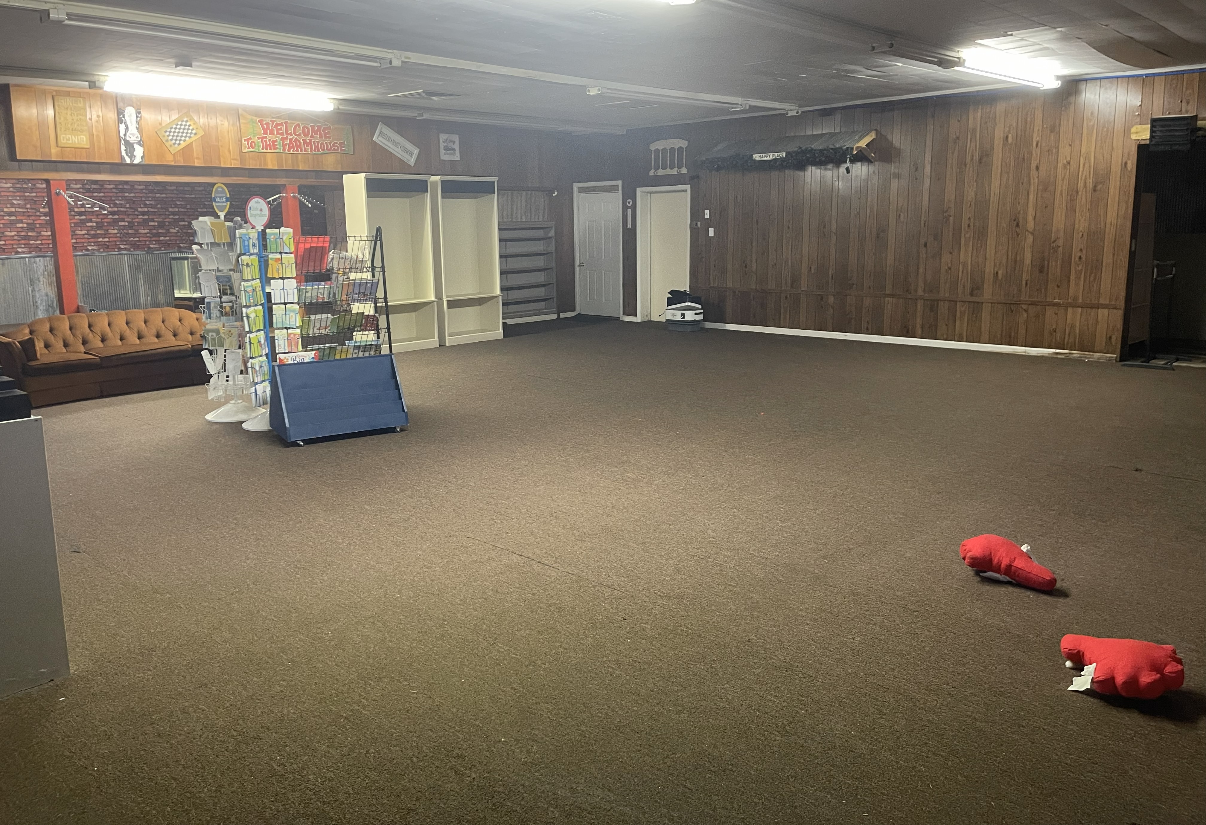 Commercial Real Estate Auction Image