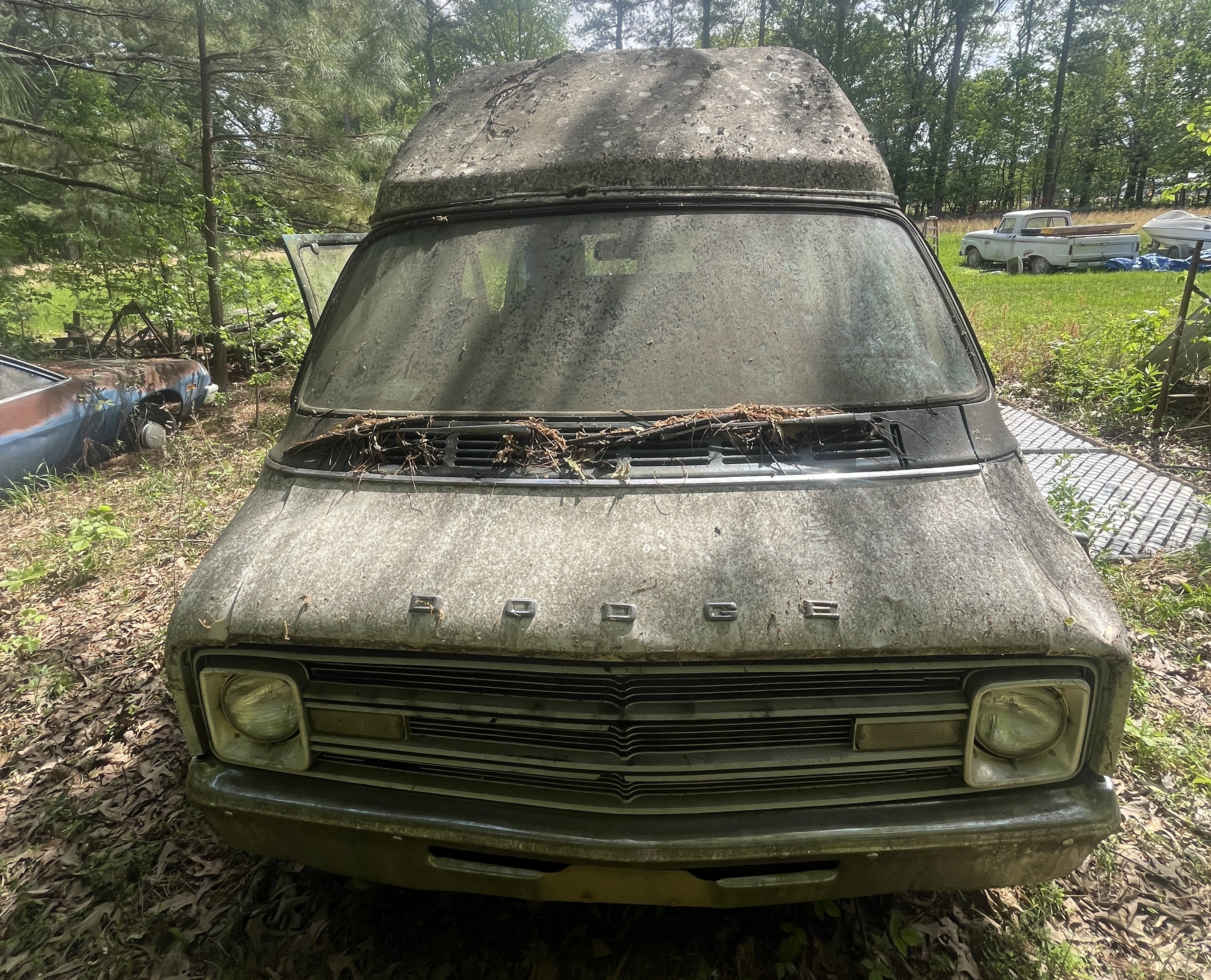 Moving Auction Image