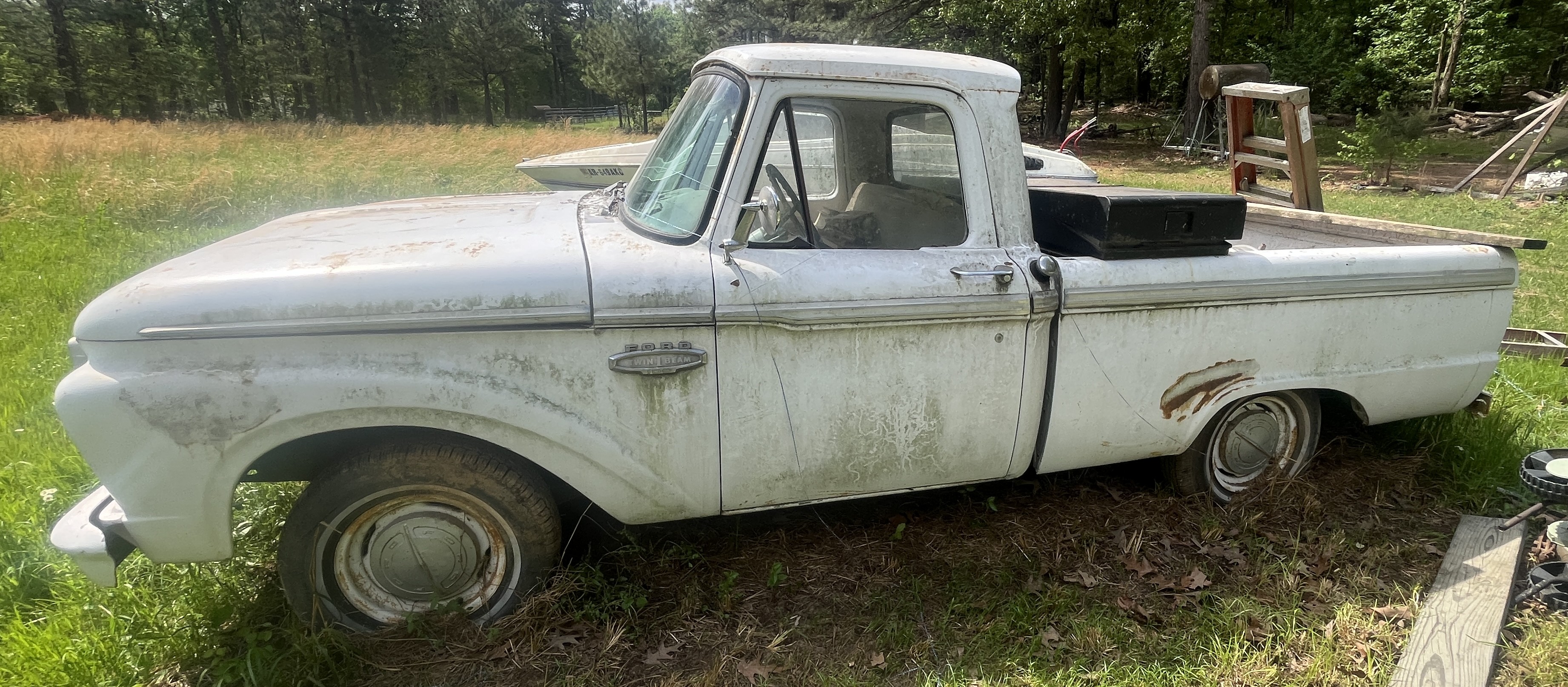 Moving Auction Image