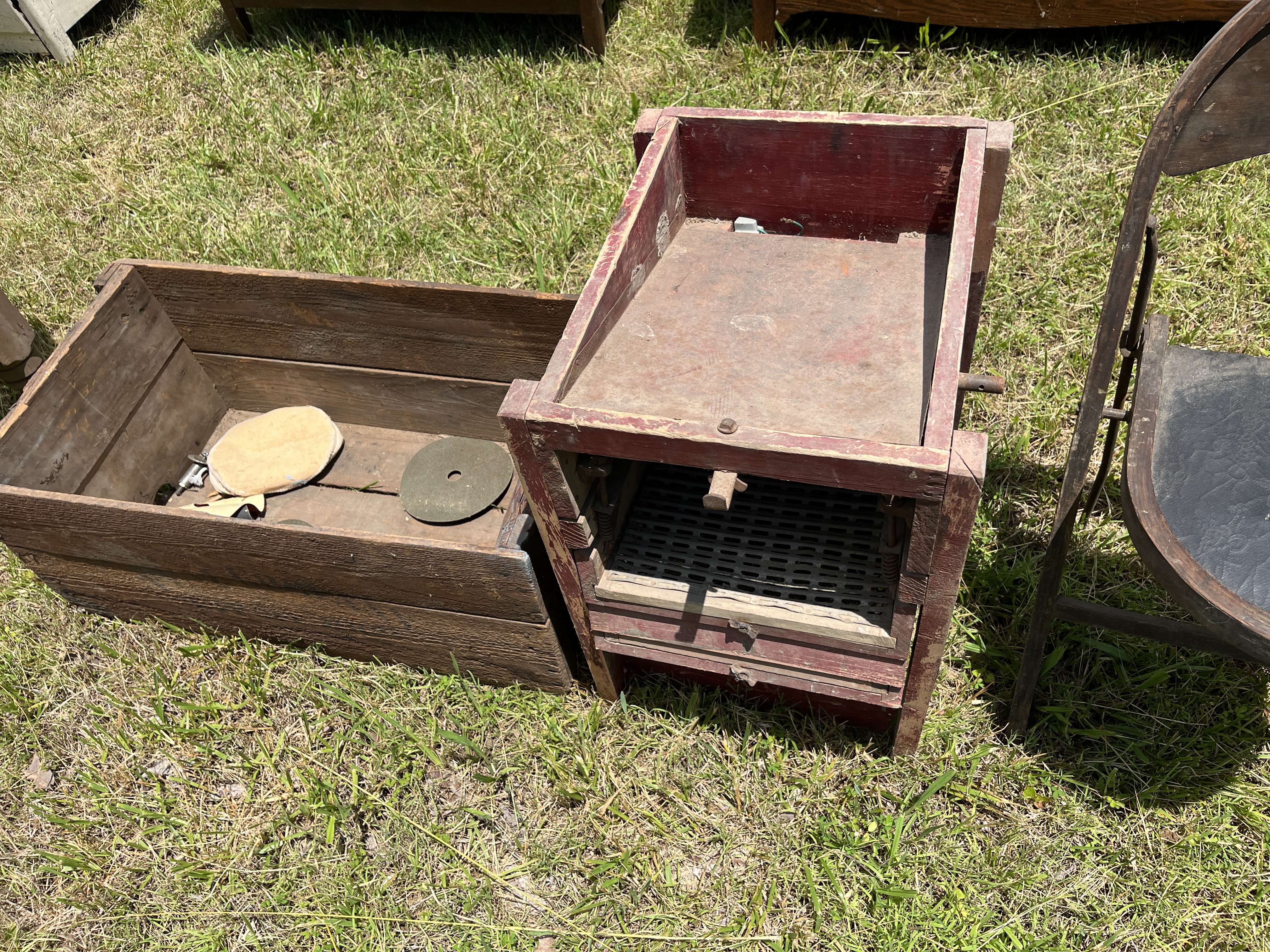 Real Estate & Personal Property Auction Image