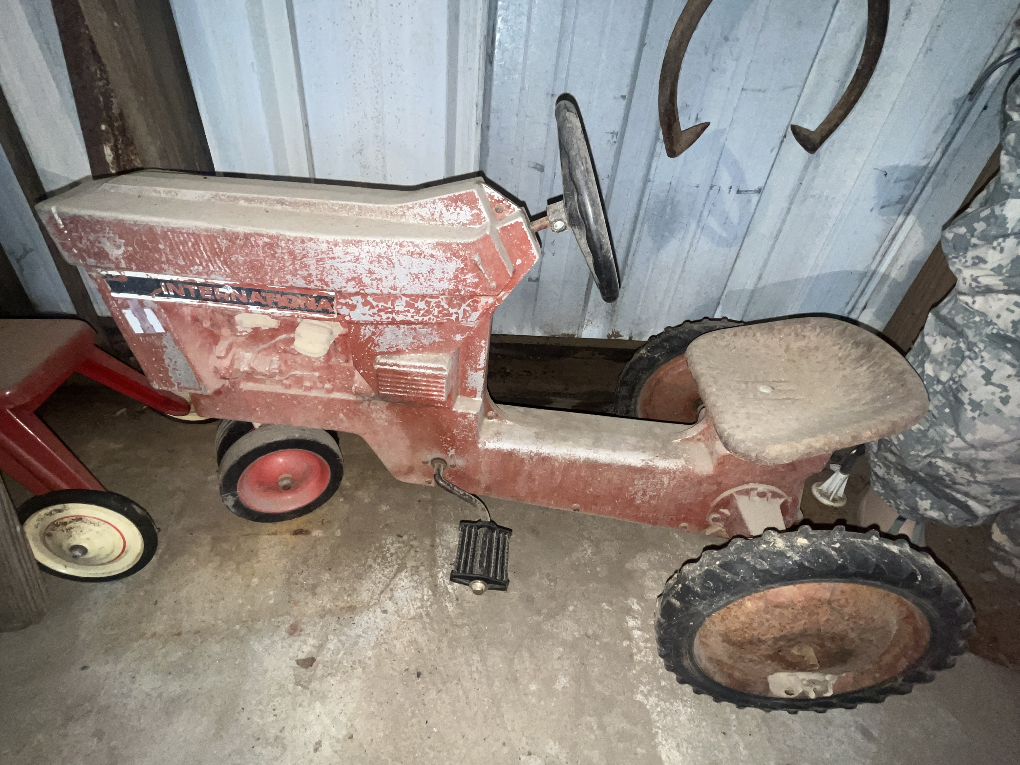 Collector's Dream Auction Image