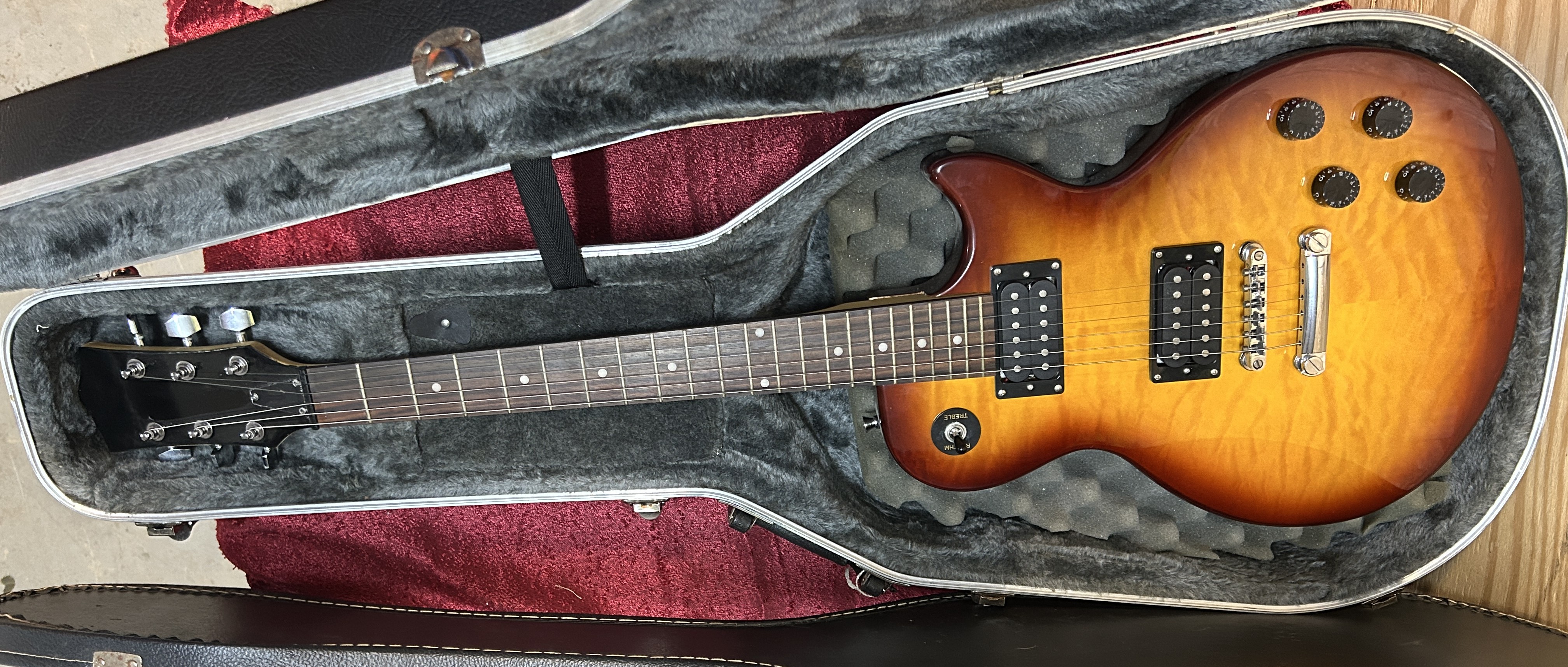 Estates of Gun & Bayonet Collection and Tools Image