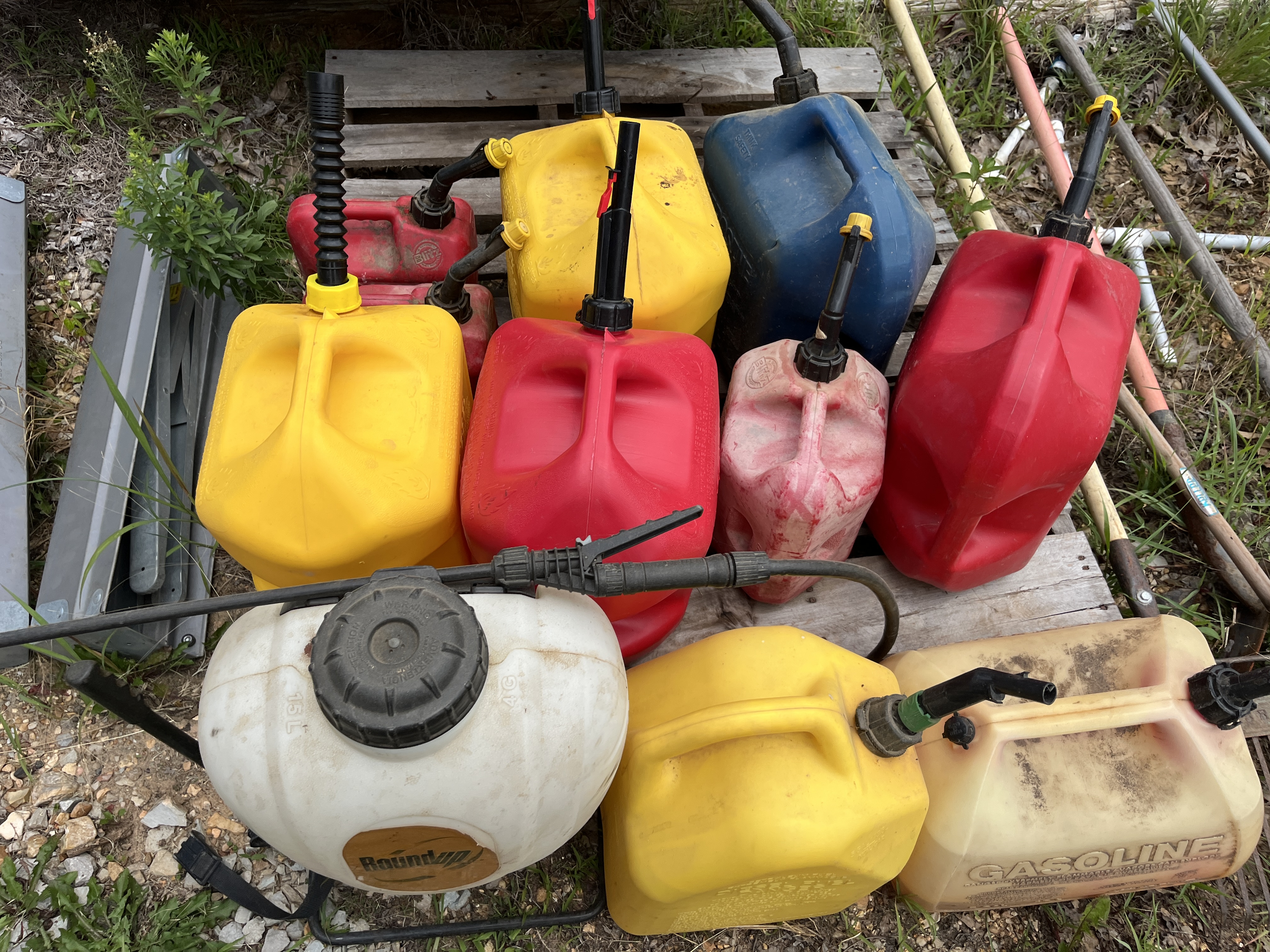Real Estate & Personal Property Auction Image