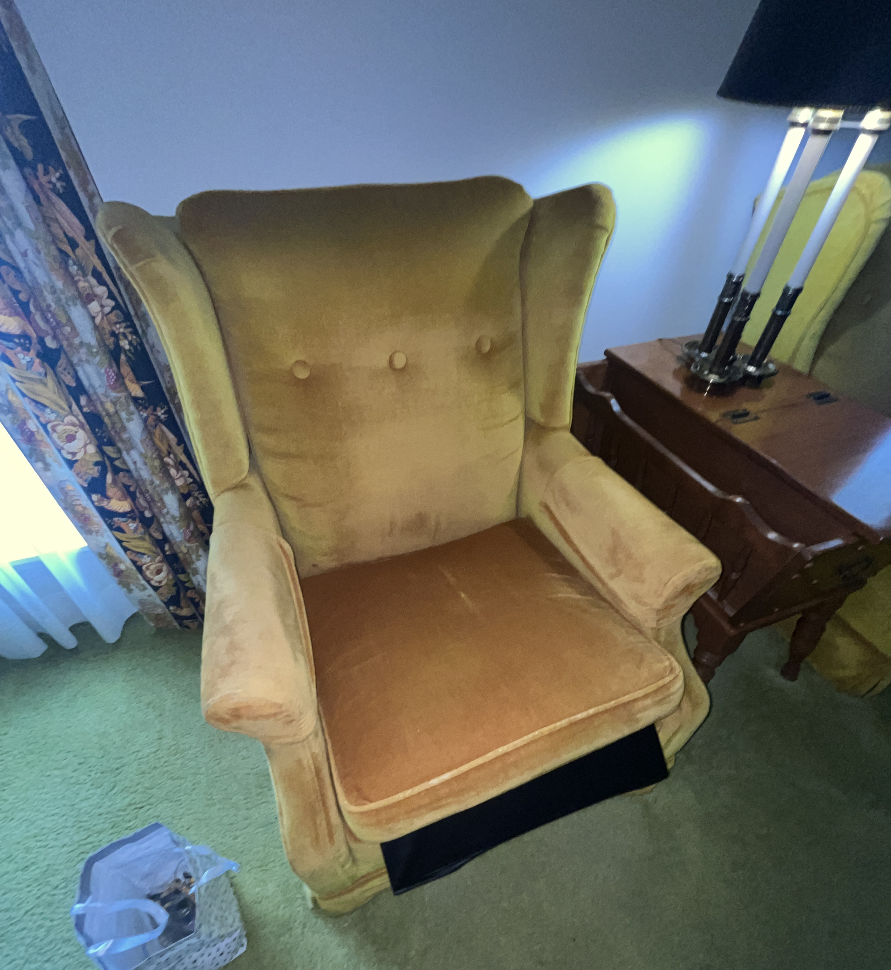 Estate Auction Image