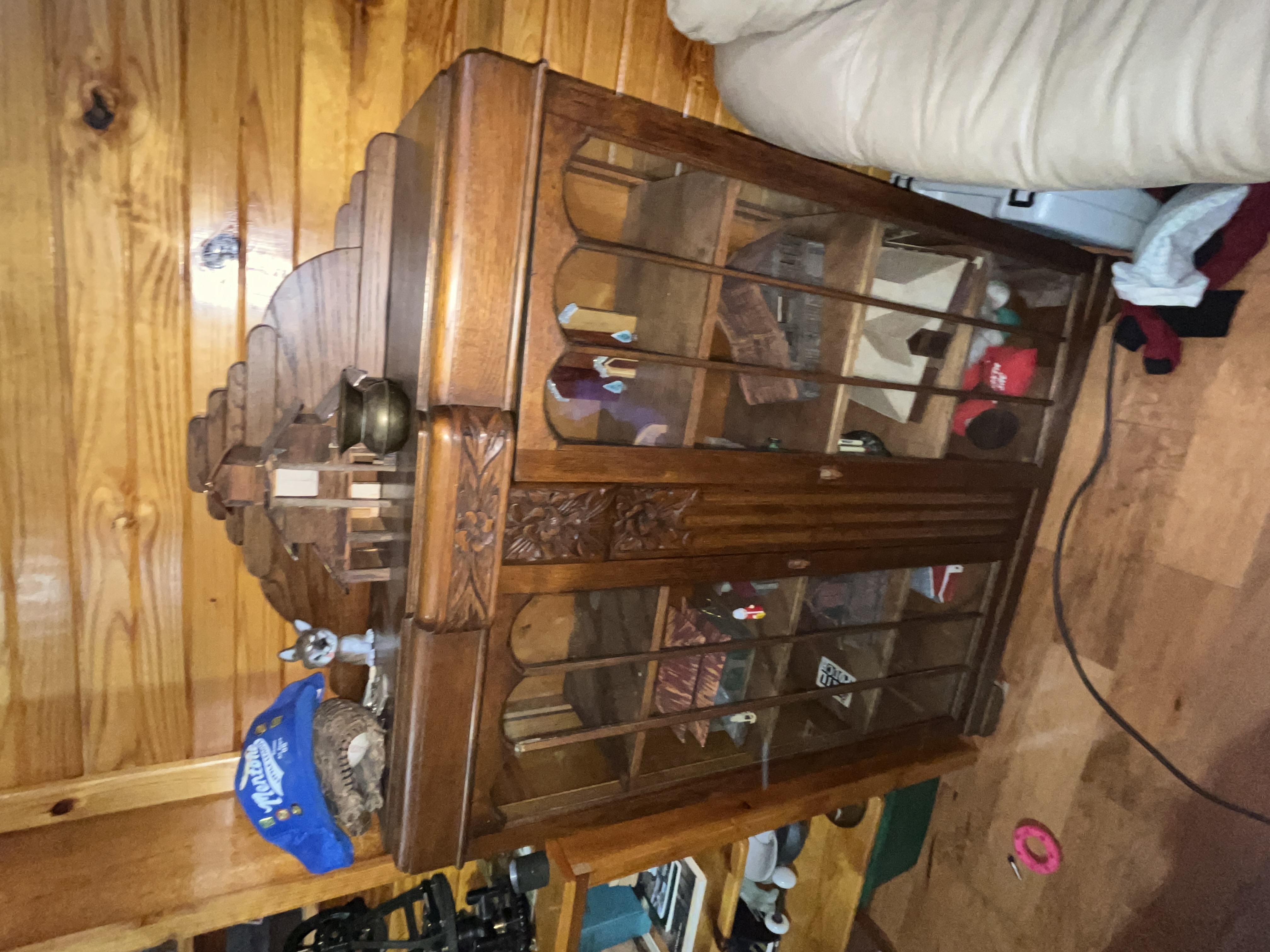 Varvil Estate Auction Image