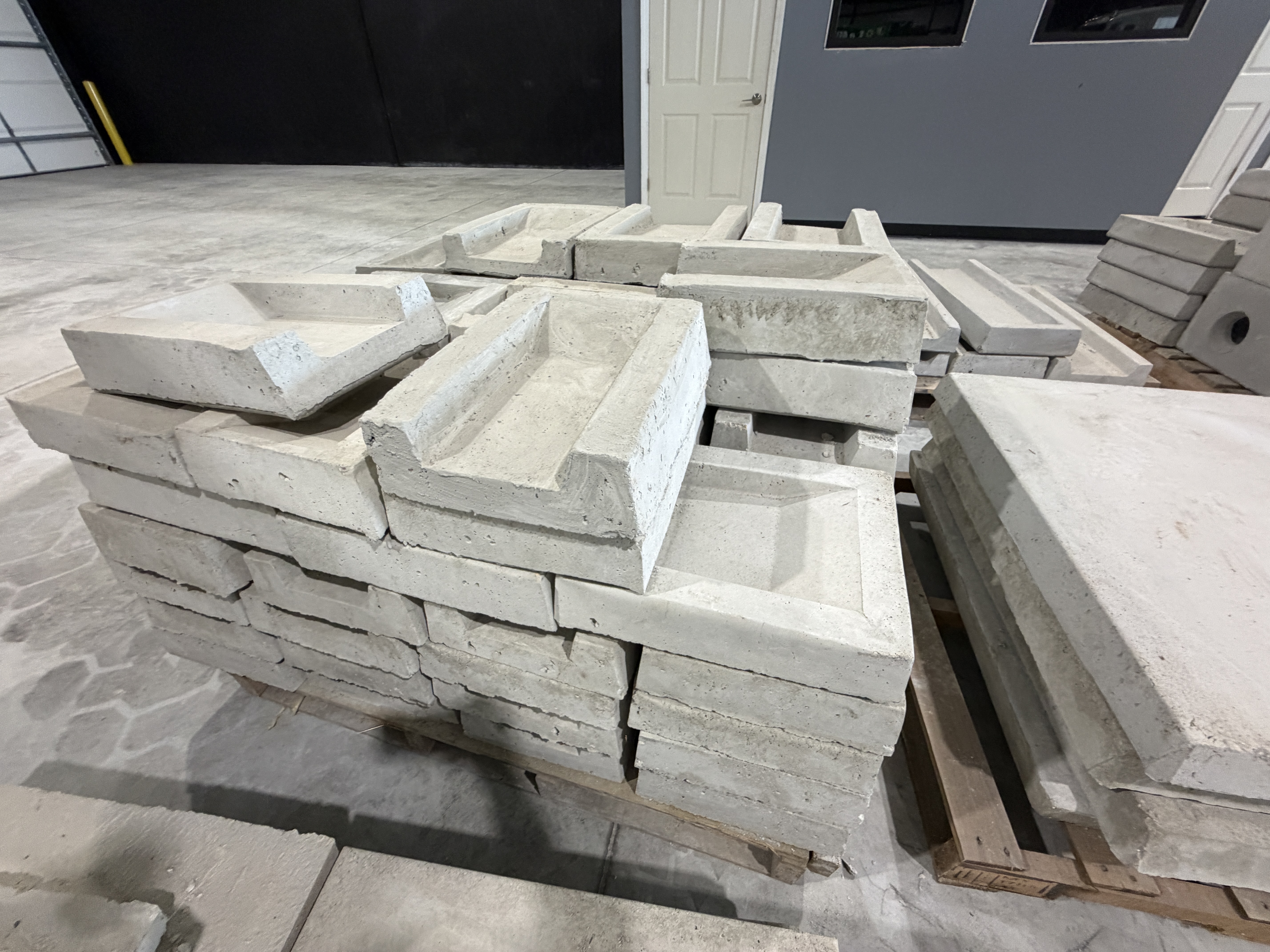 M&M Concrete Surplus Equipment Auction Image