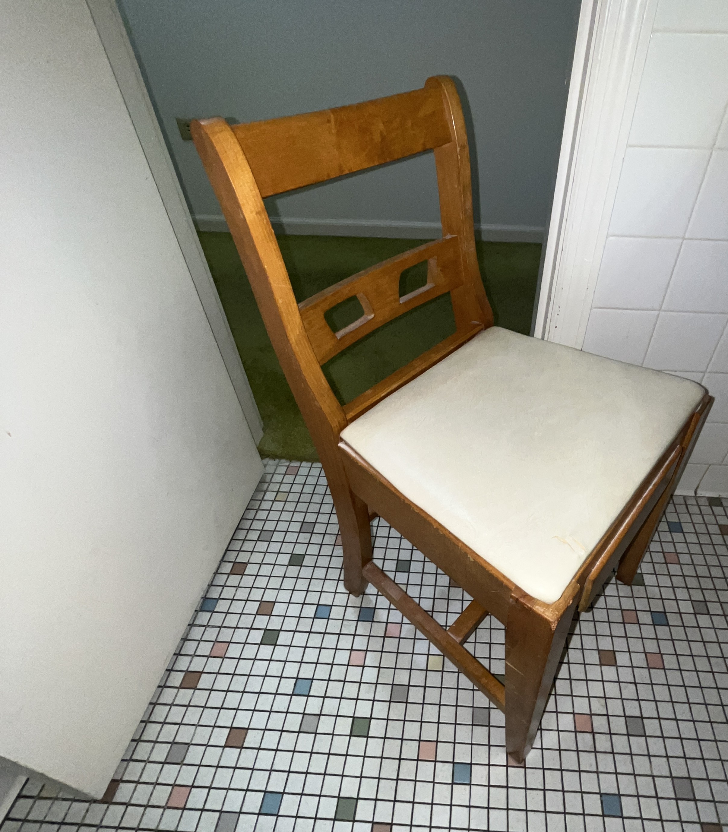 Estate Auction Image