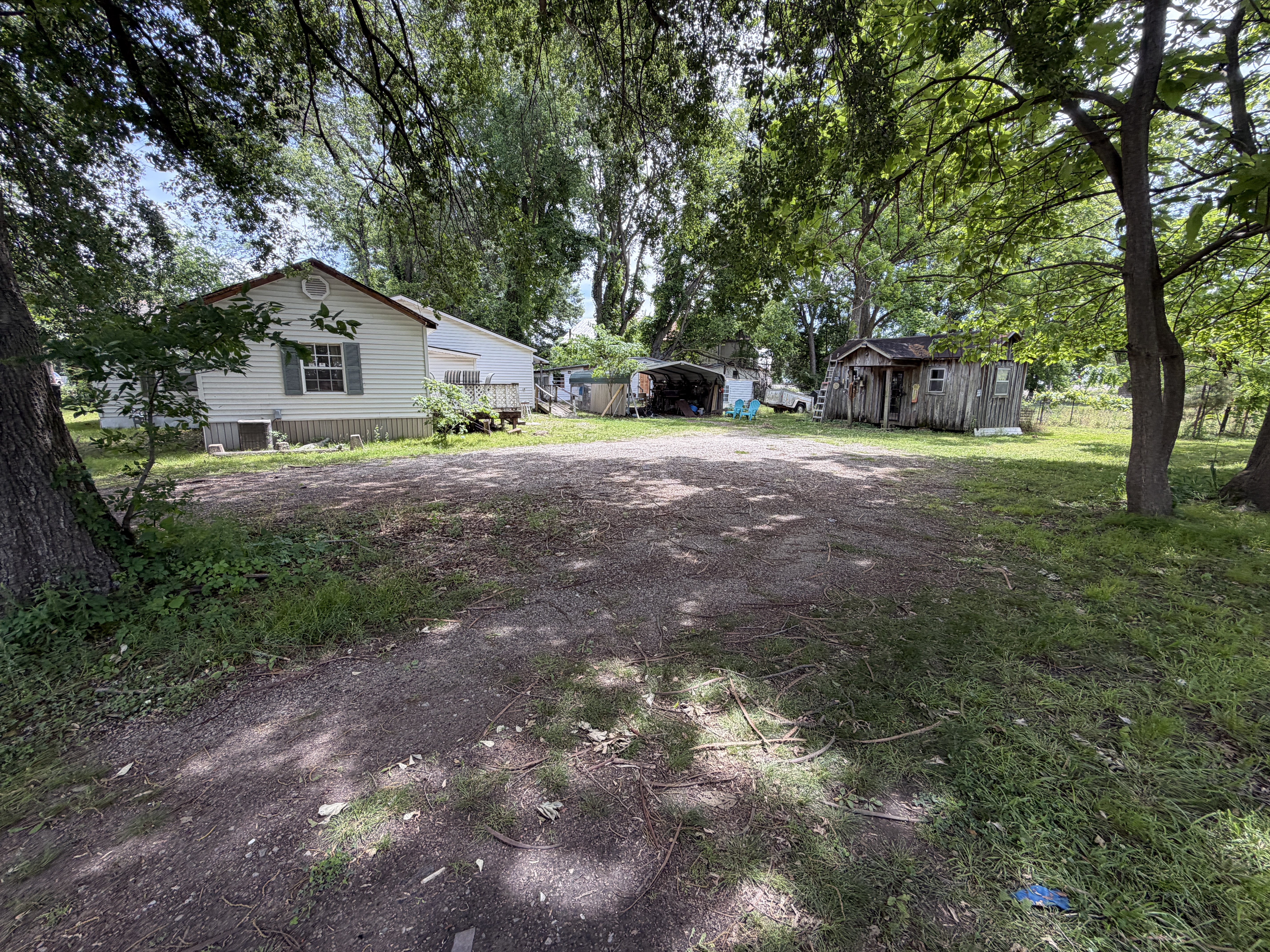 Real Estate & Personal Property Auction Image