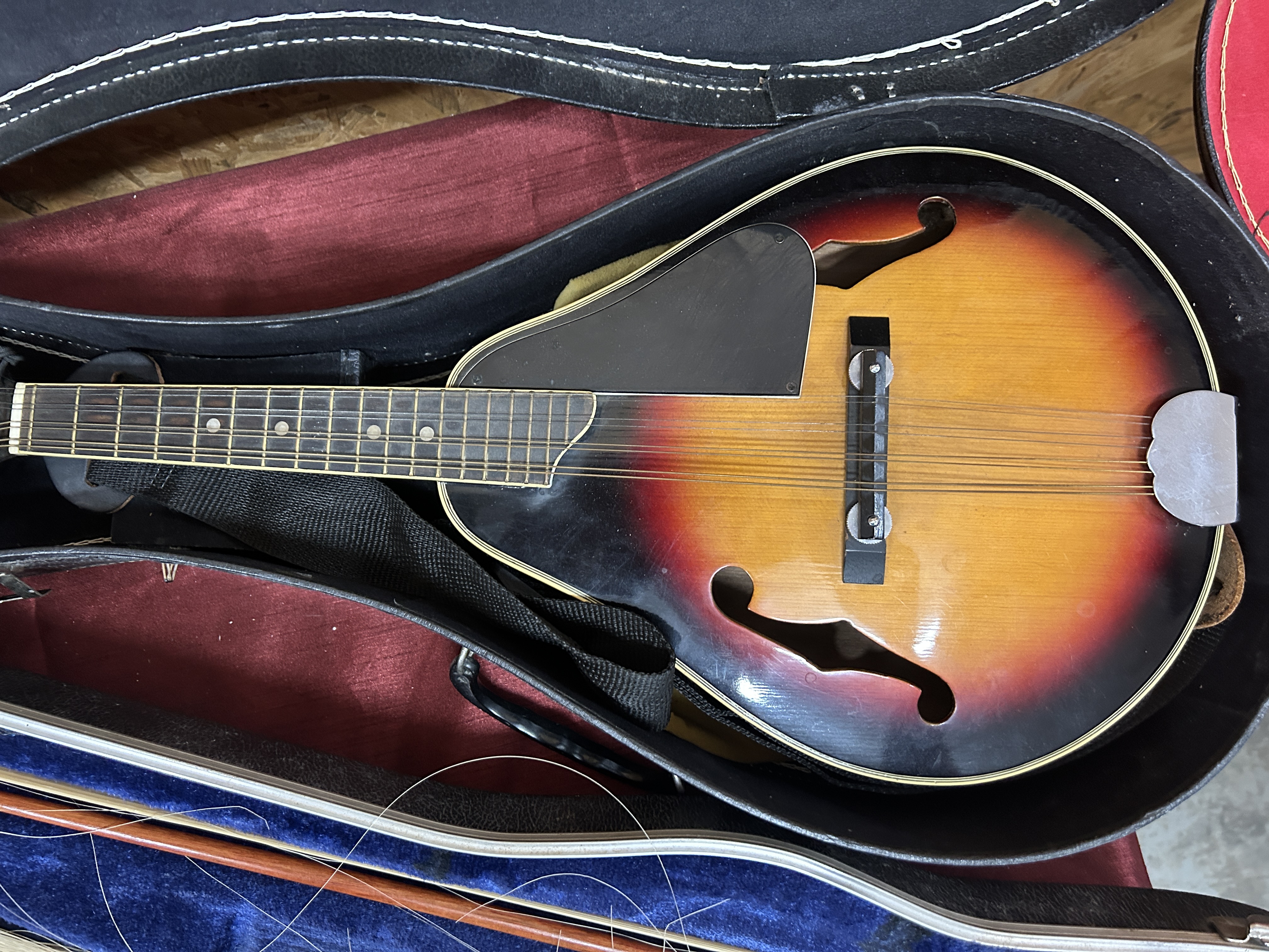 Estates of Gun & Bayonet Collection and Tools Image