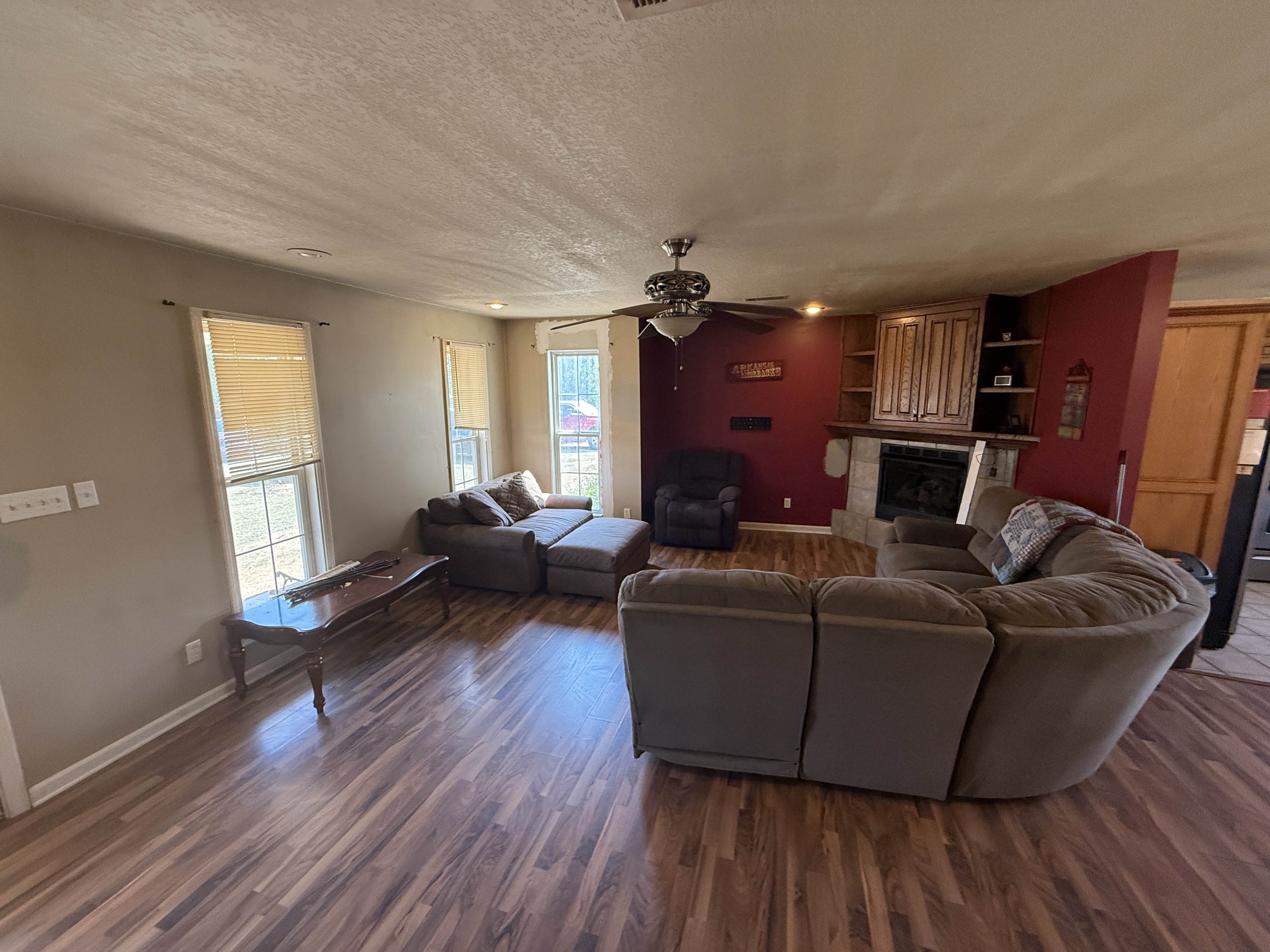 Real Estate & Personal Property Auction Image