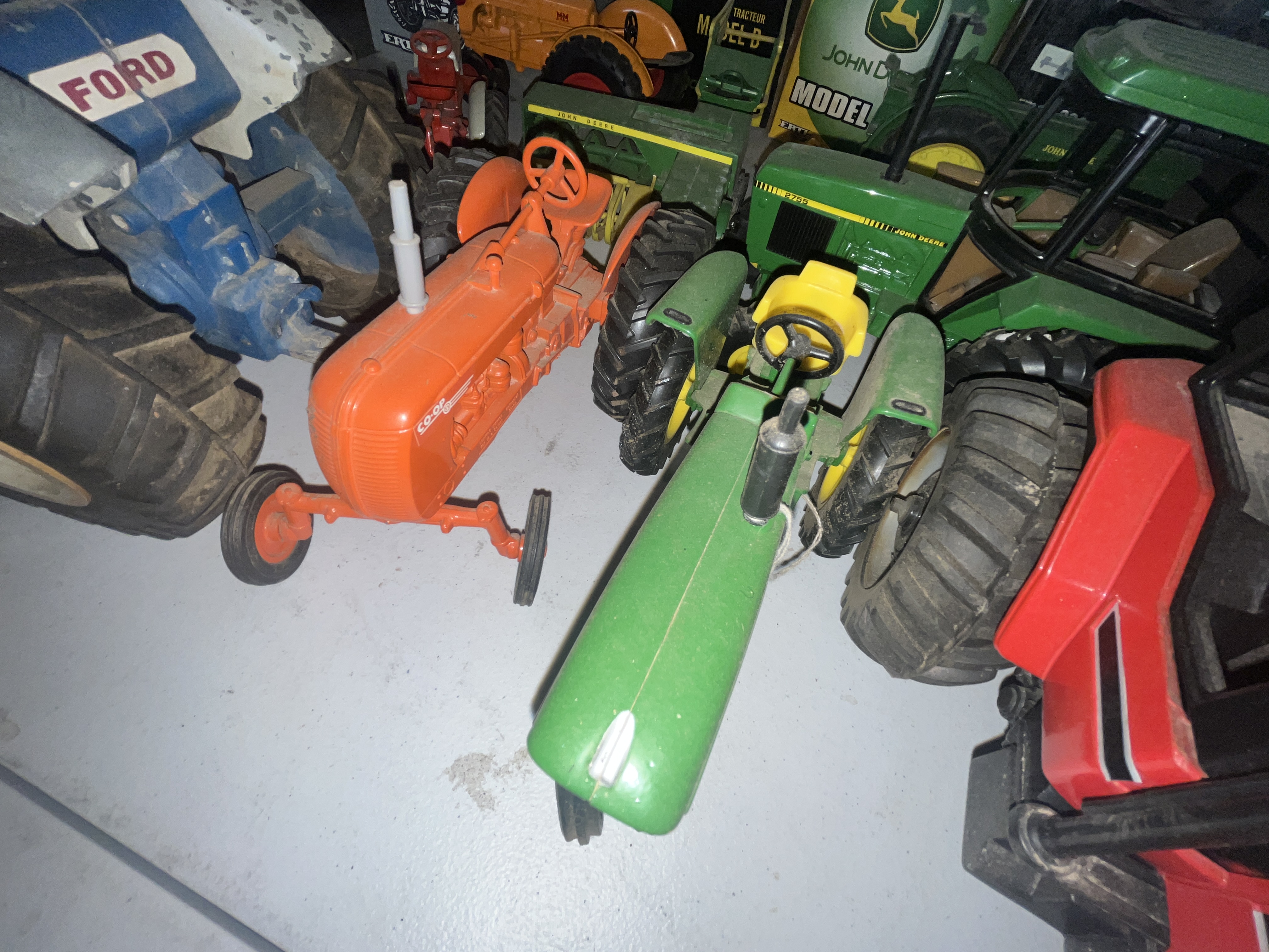 Collector's Dream Auction Image