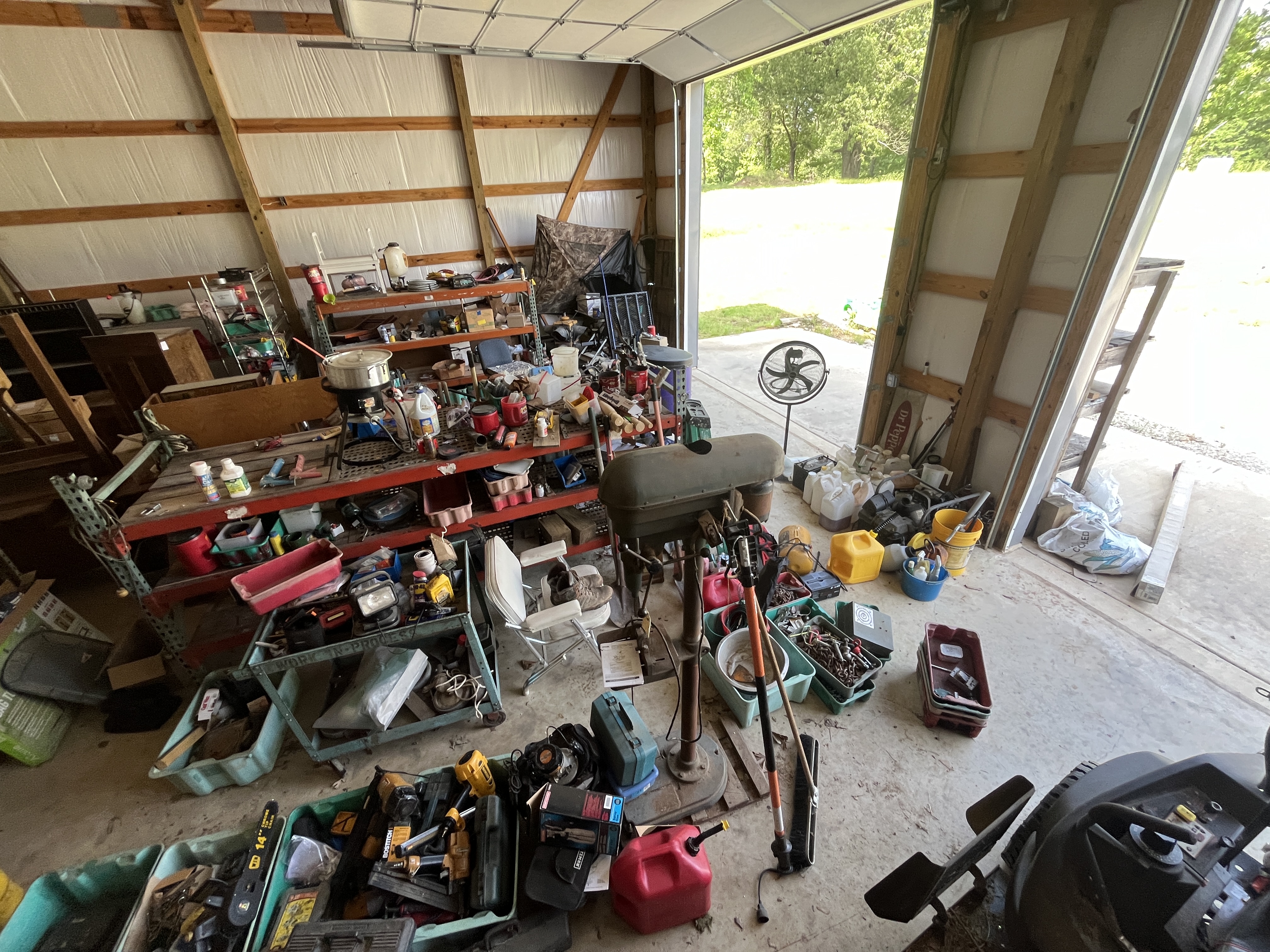 Real Estate & Personal Property Auction Image