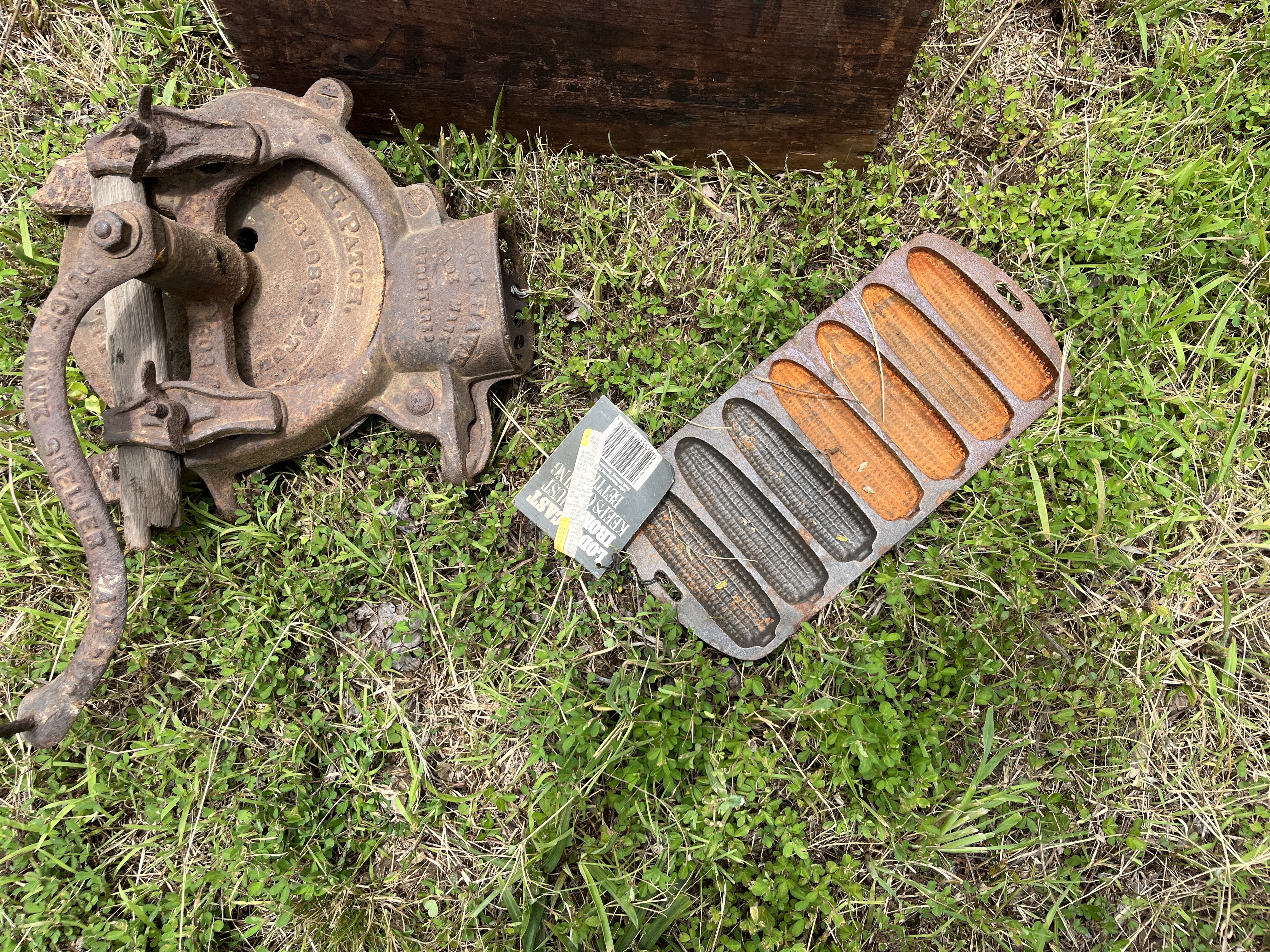 Real Estate & Personal Property Auction Image