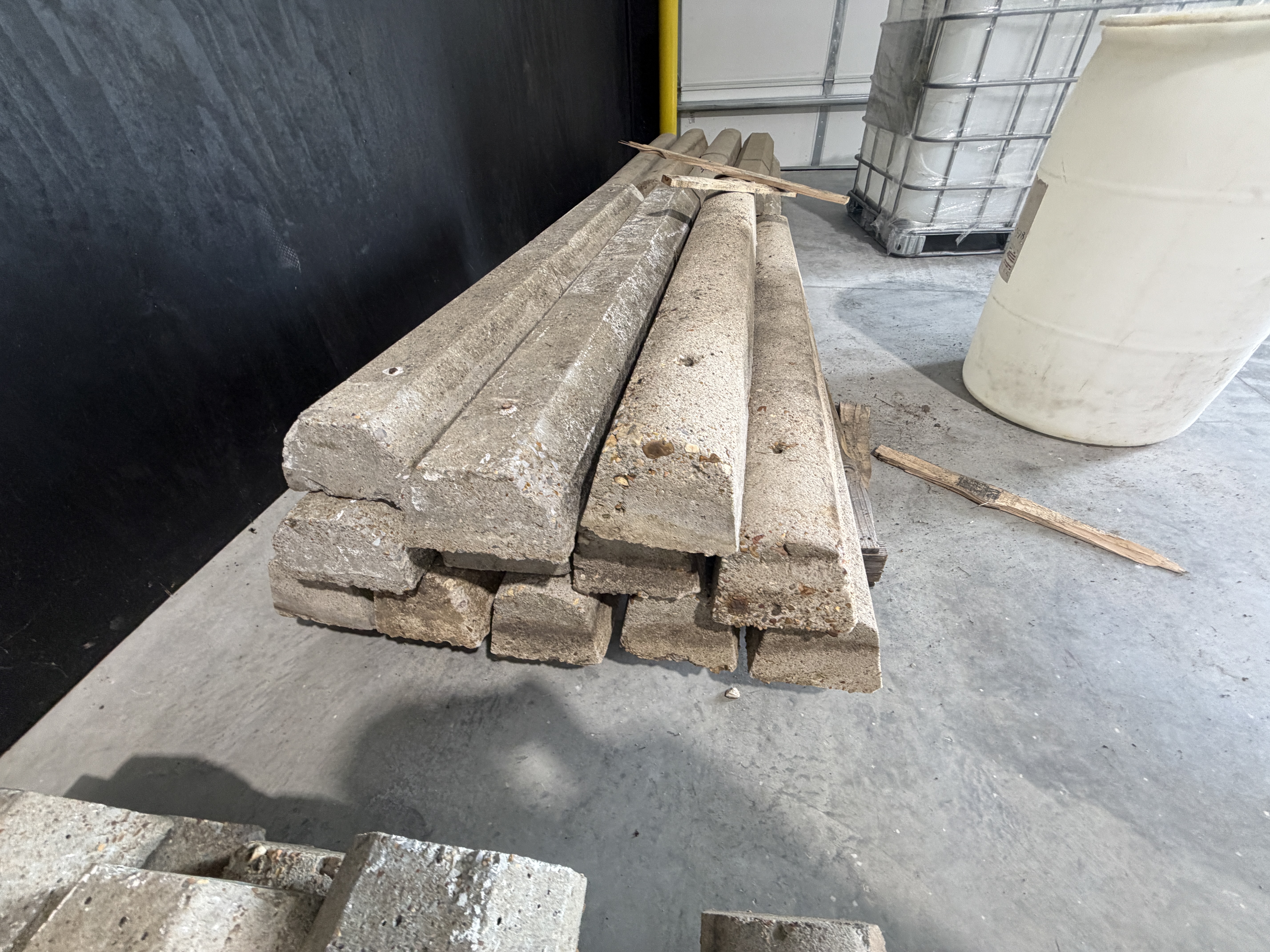 M&M Concrete Surplus Equipment Auction Image