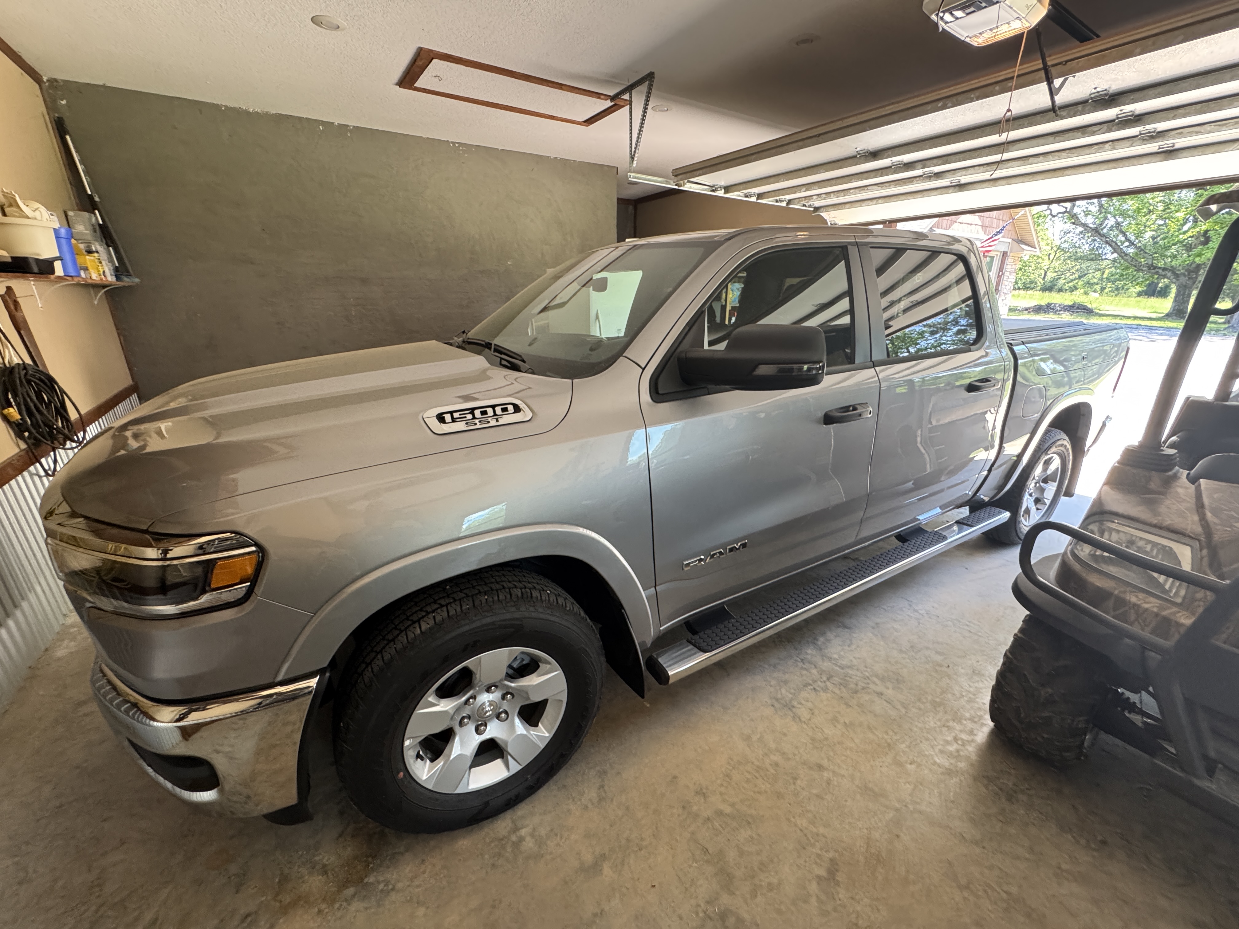 Real Estate & Personal Property Auction Image