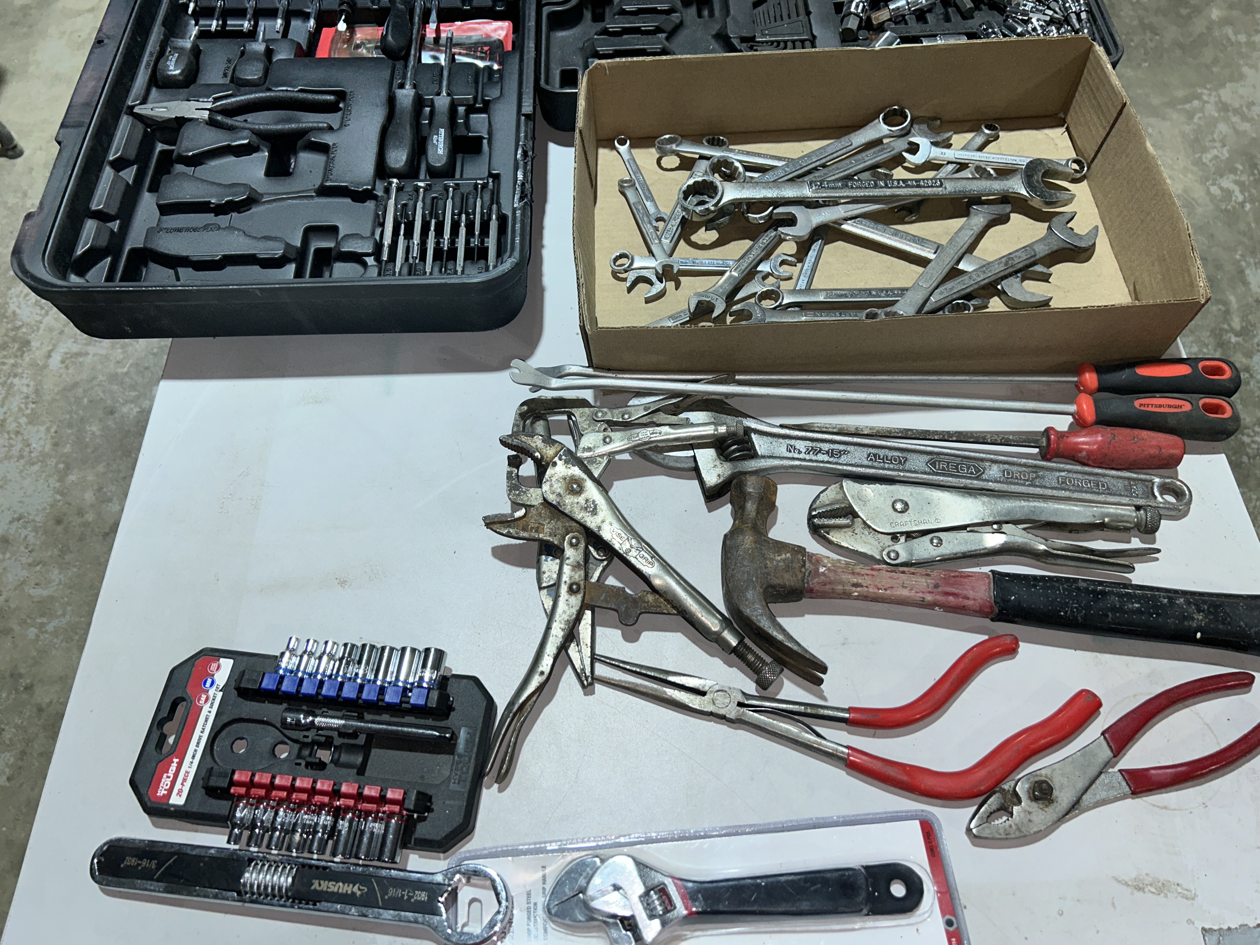 Estates of Gun & Bayonet Collection and Tools Image