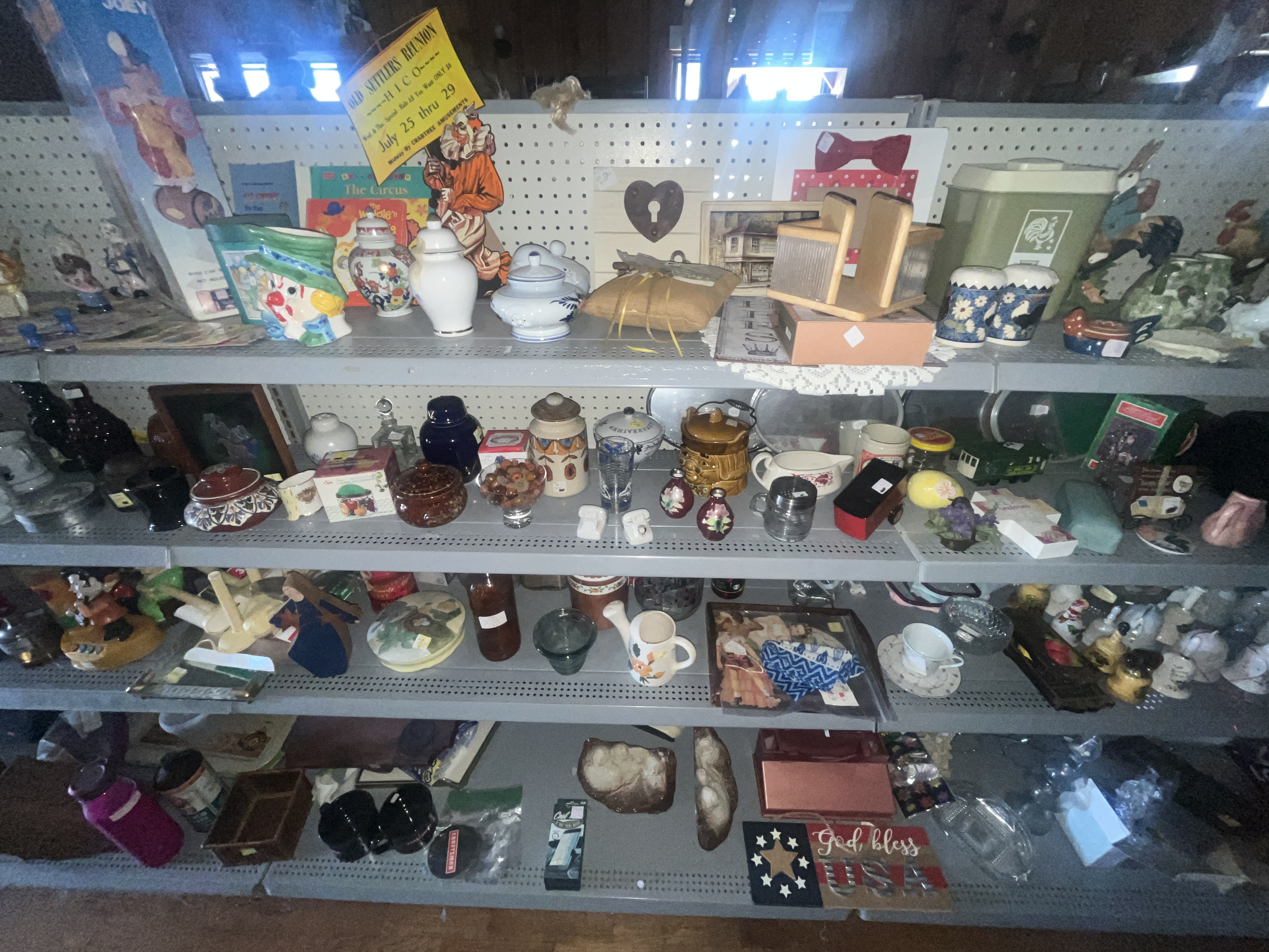 Real Estate & Retail Business Liquidation Image