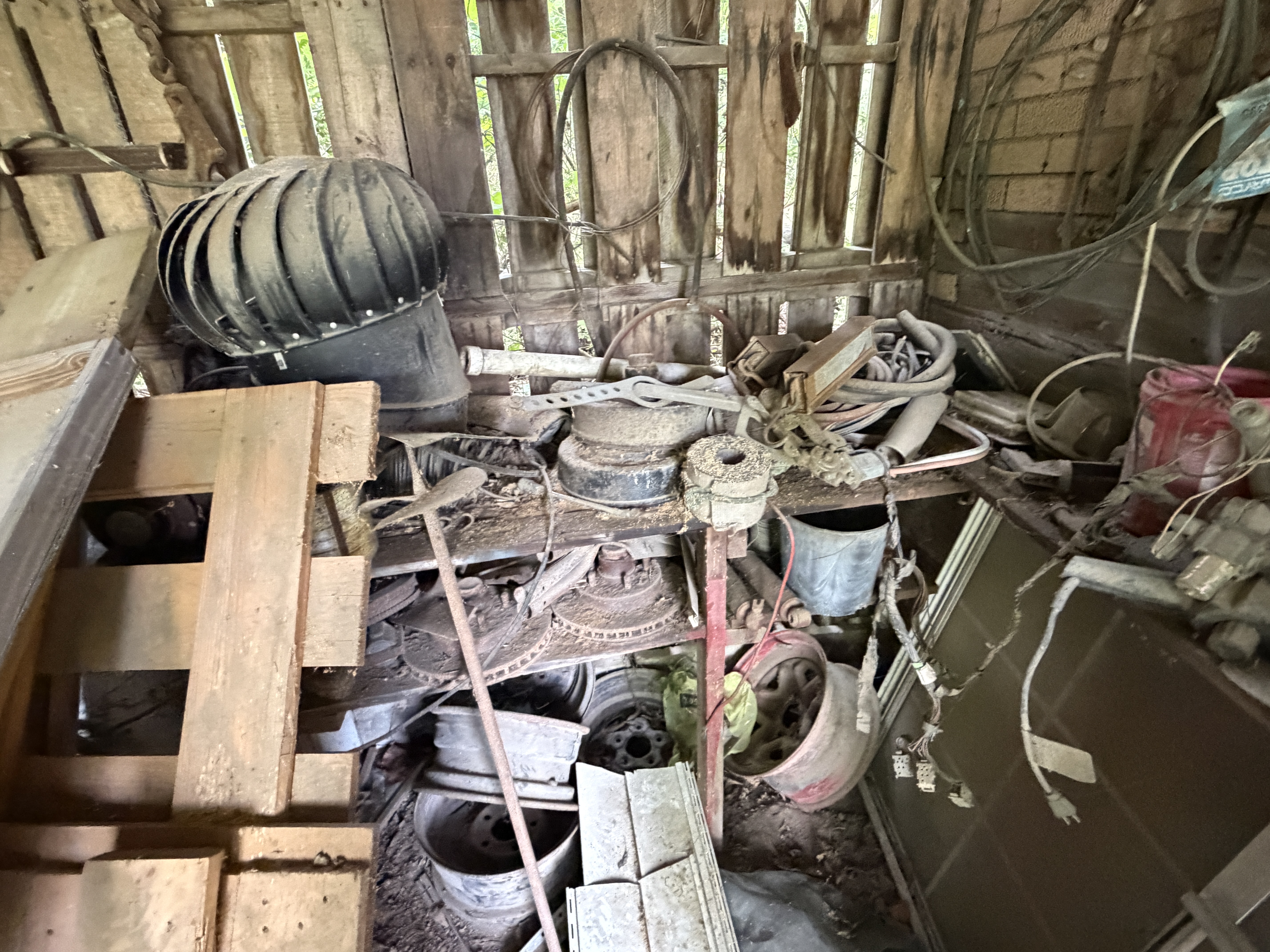 Real Estate & Personal Property Auction Image