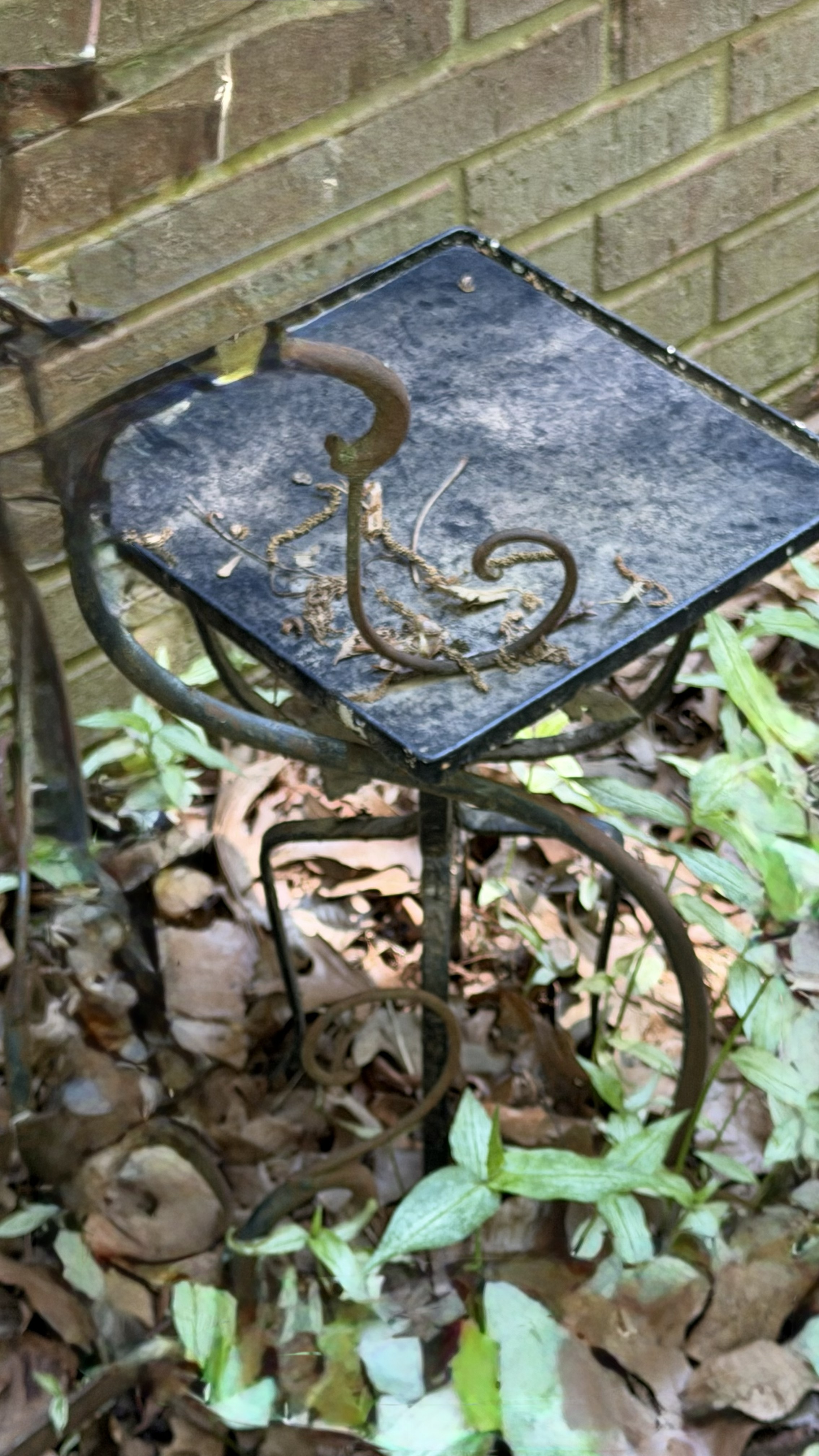 Moving Auction Image
