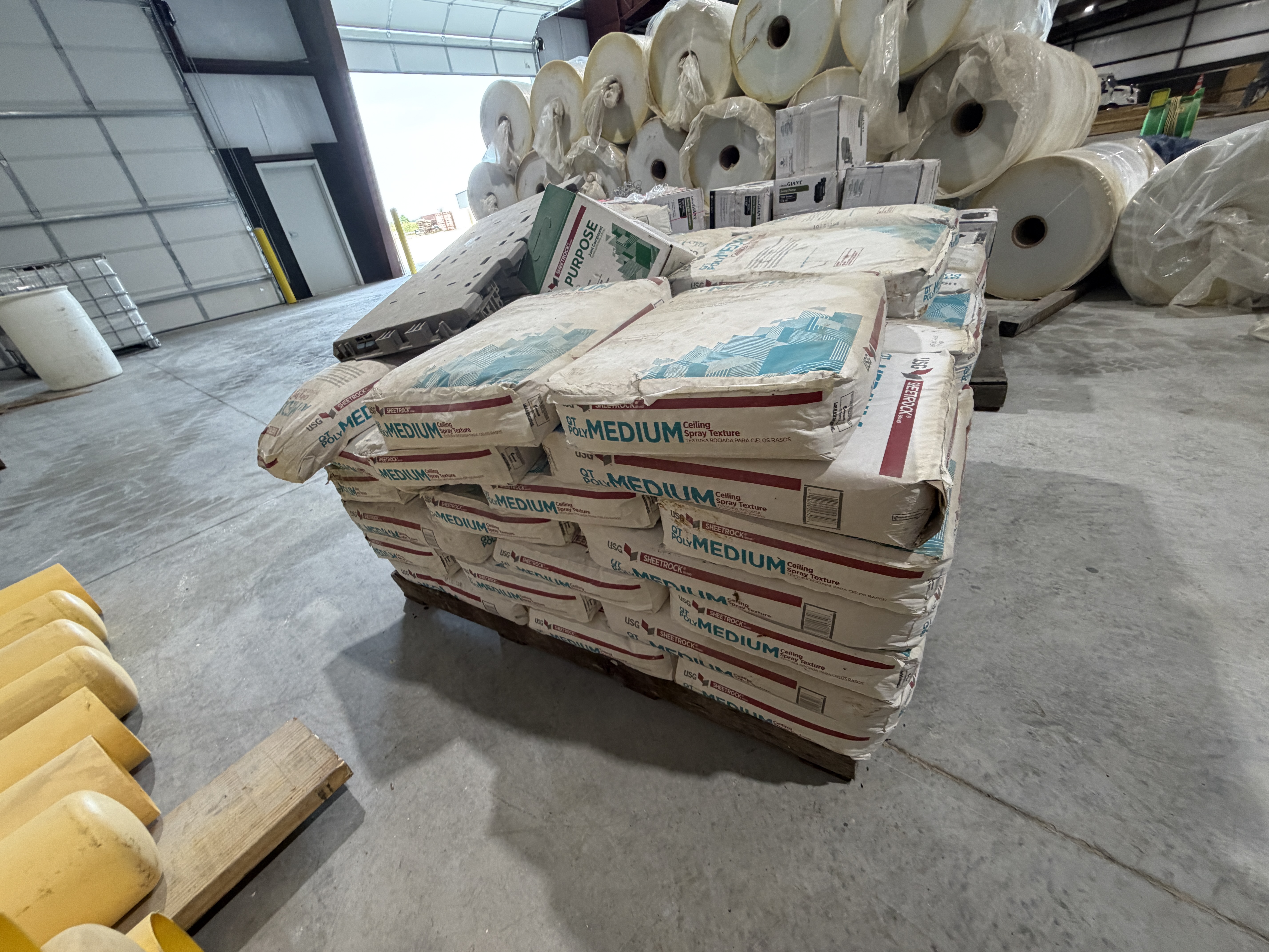 M&M Concrete Surplus Equipment Auction Image