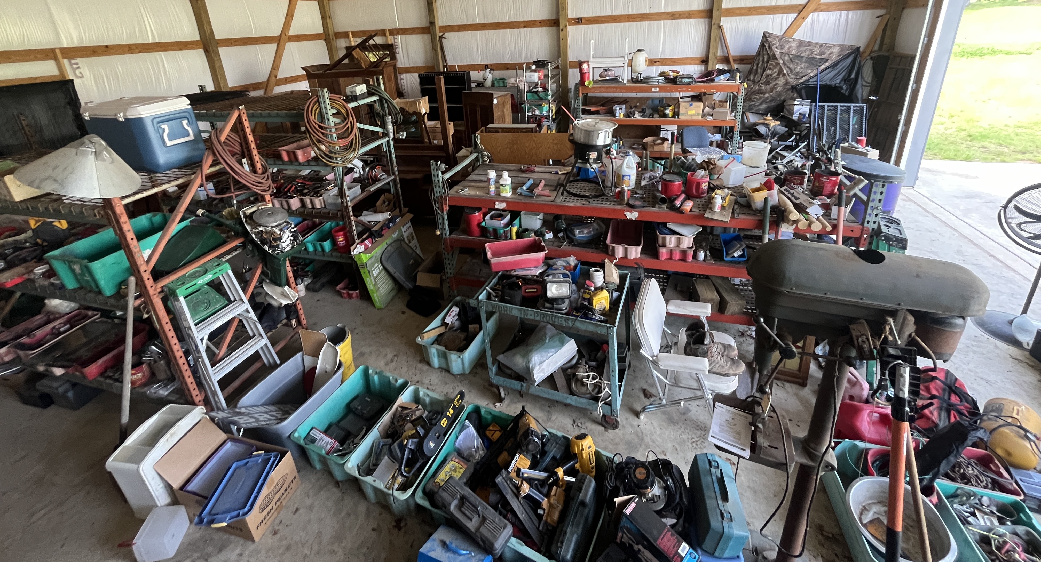 Real Estate & Personal Property Auction Image