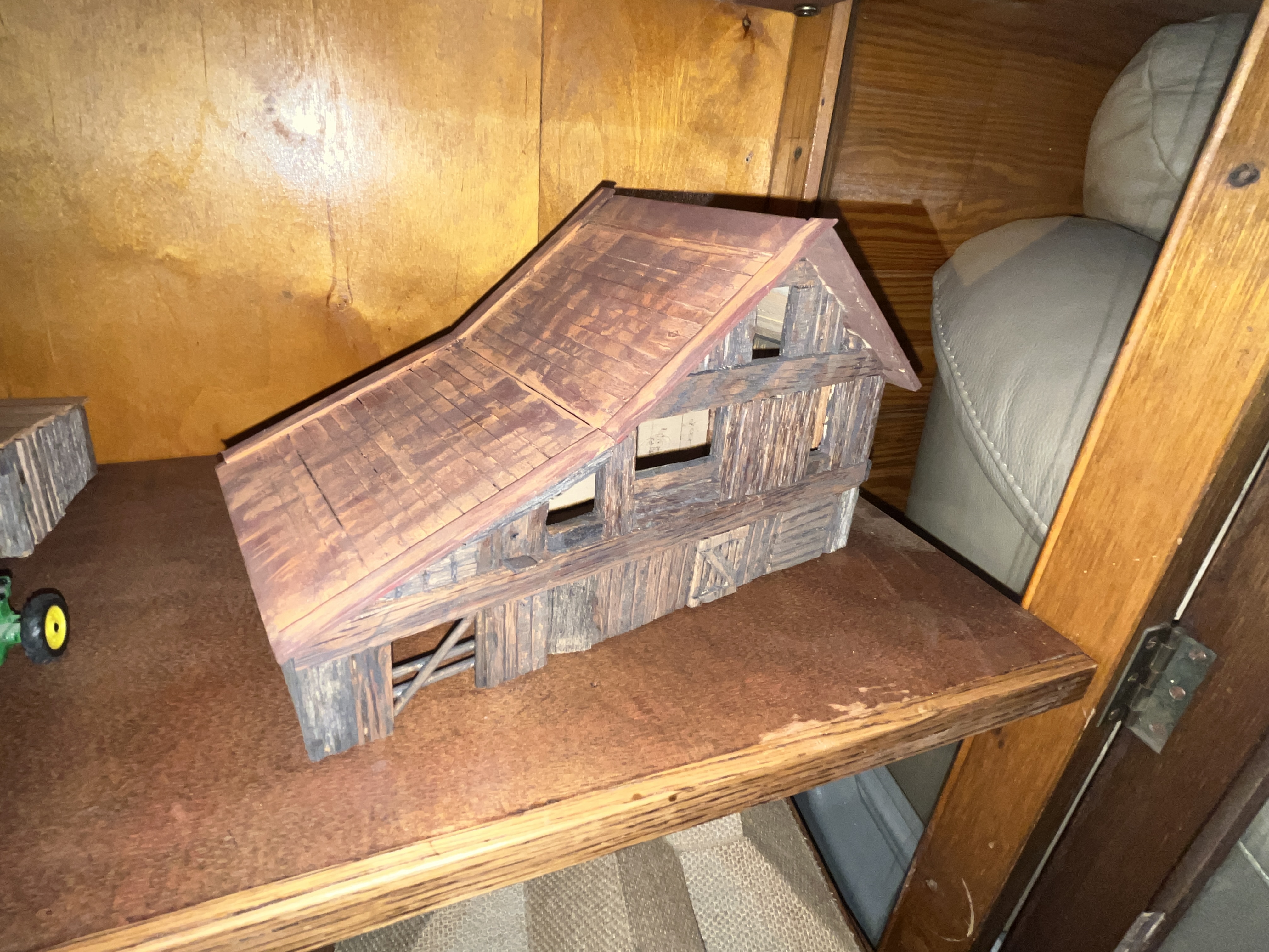 Varvil Estate Auction Image