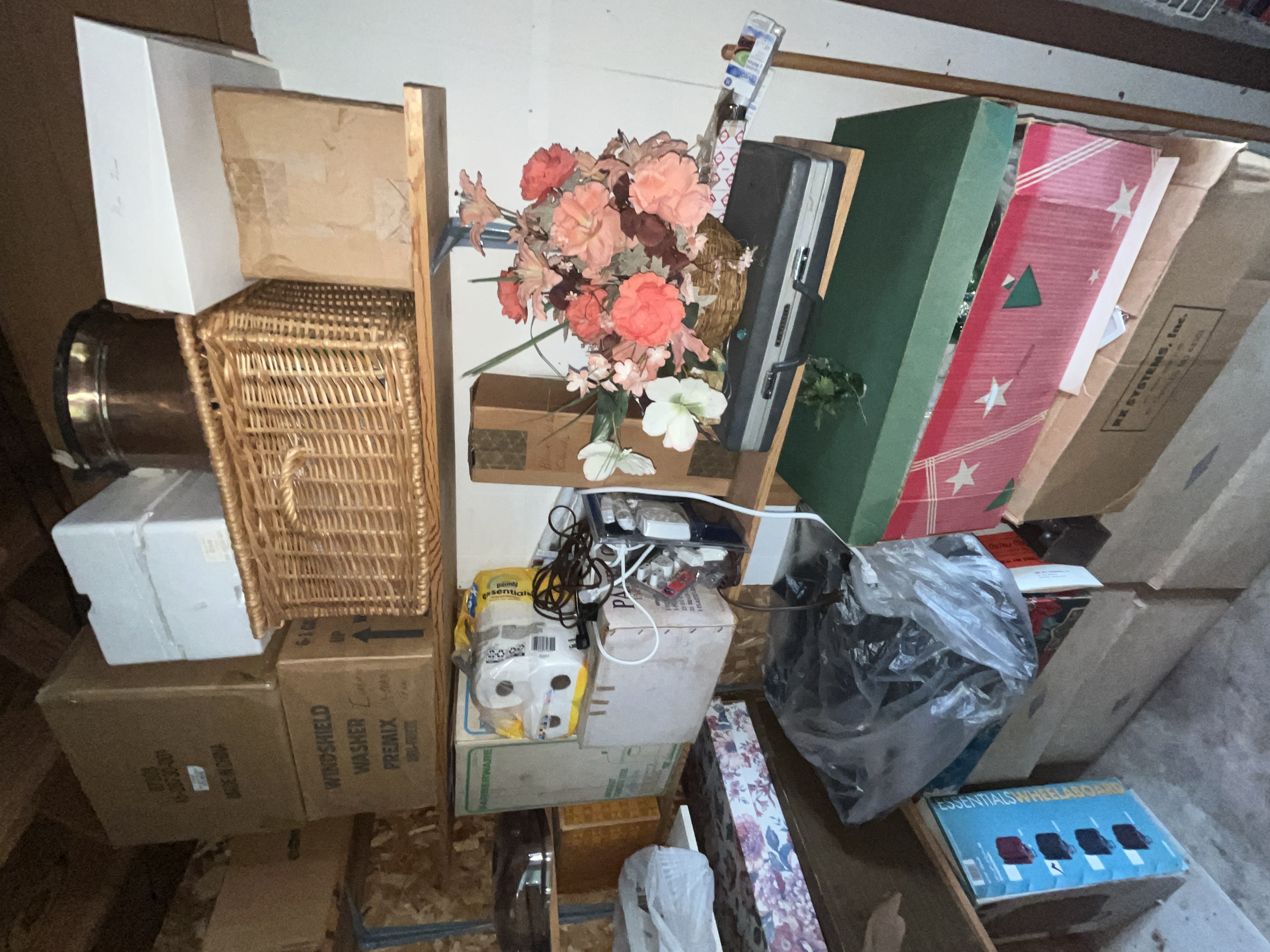 Estate Auction Image