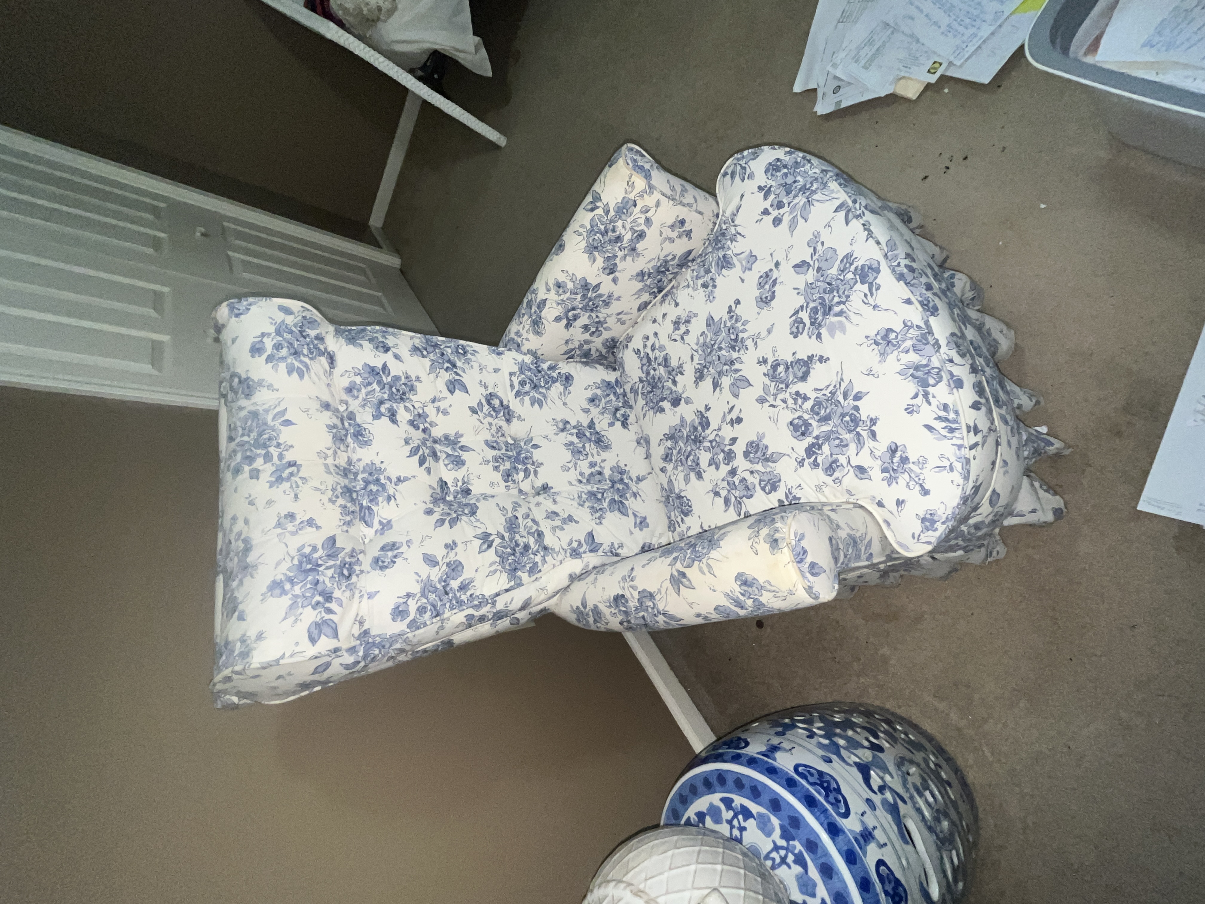 Moving Auction Image
