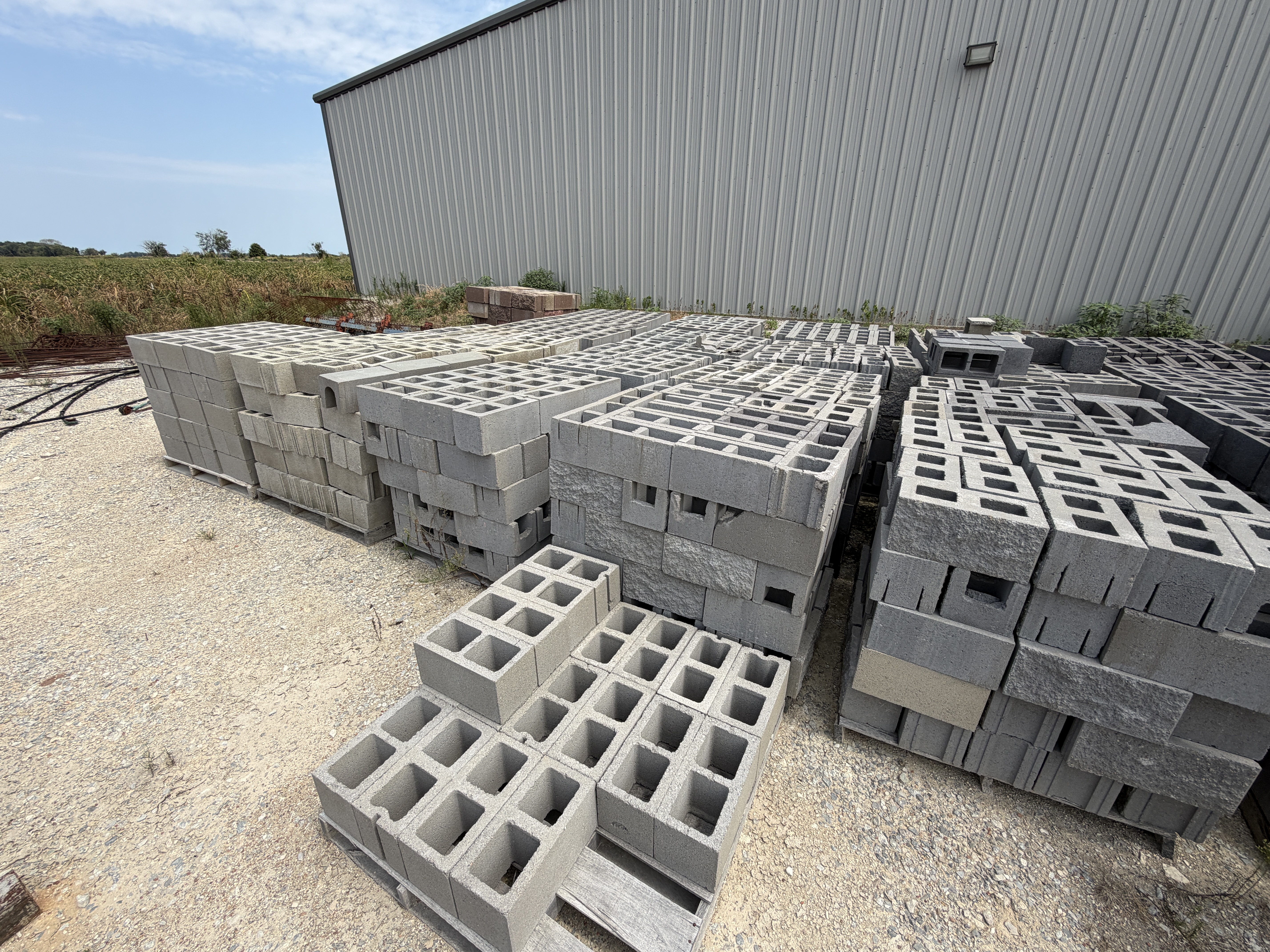 M&M Concrete Surplus Equipment Auction Image