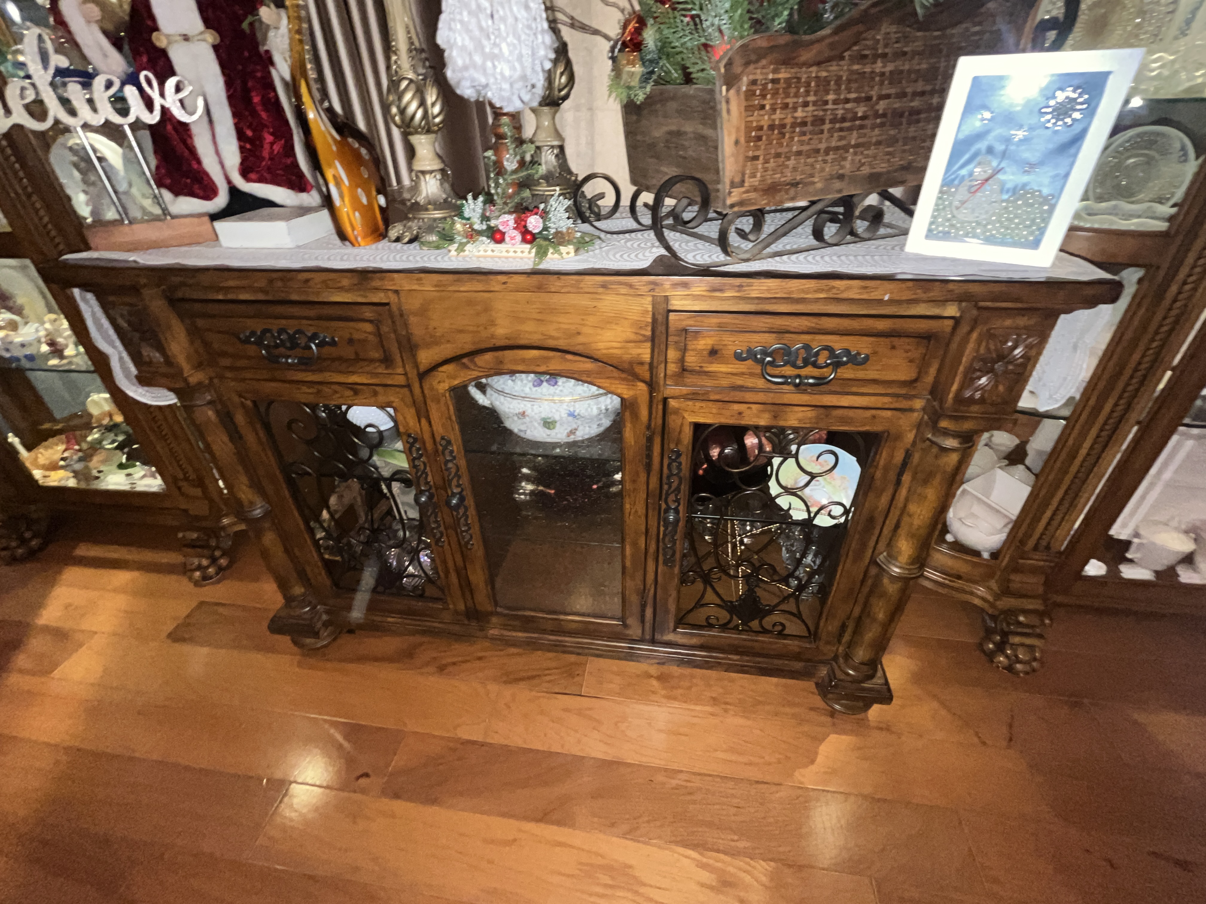 Varvil Estate Auction Image