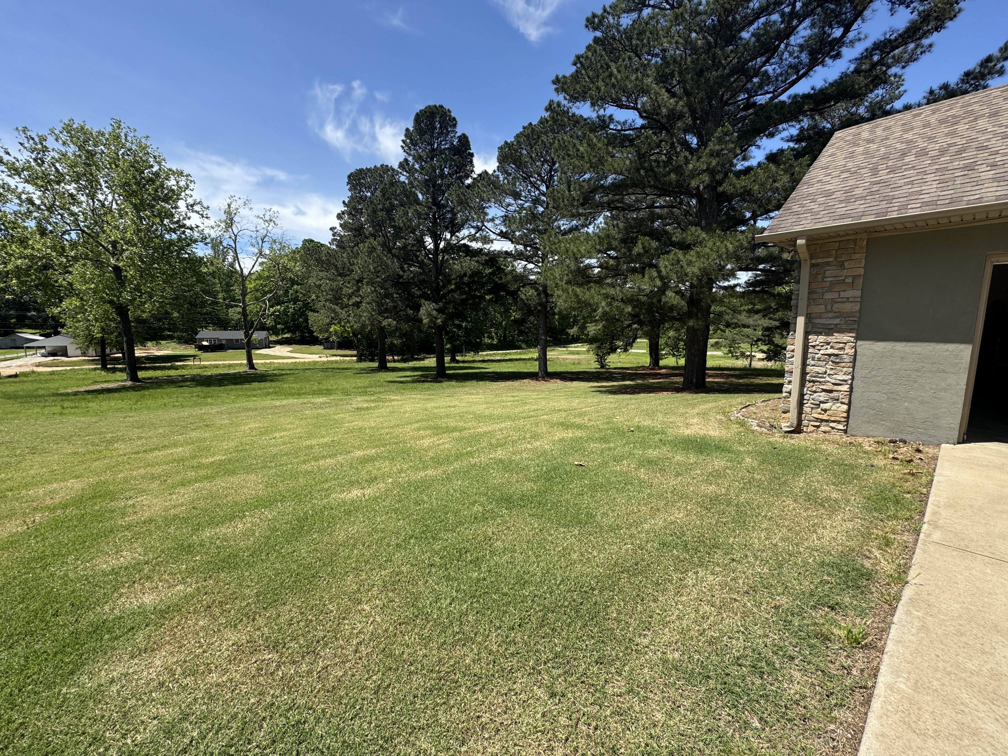 Real Estate & Personal Property Auction Image