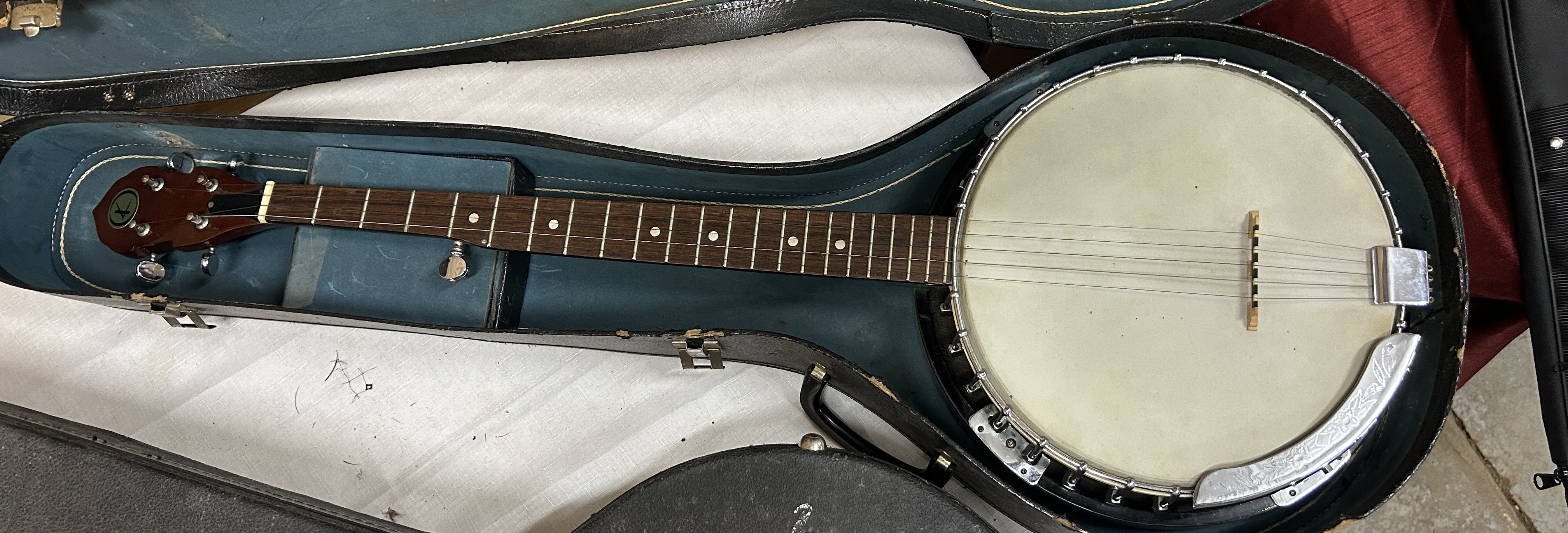 Estates of Gun & Bayonet Collection and Tools Image