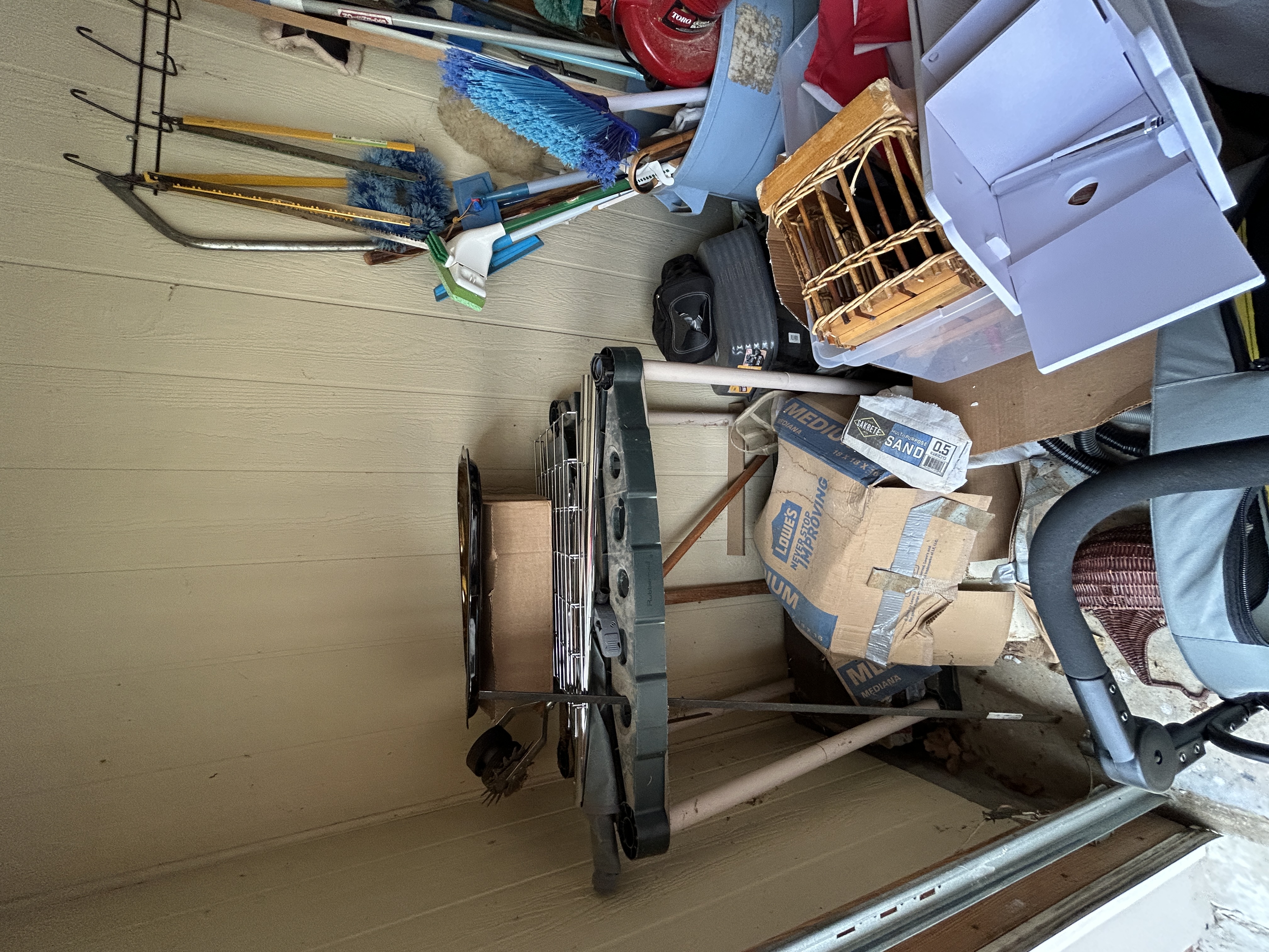 Real Estate & Personal Property Auction Image