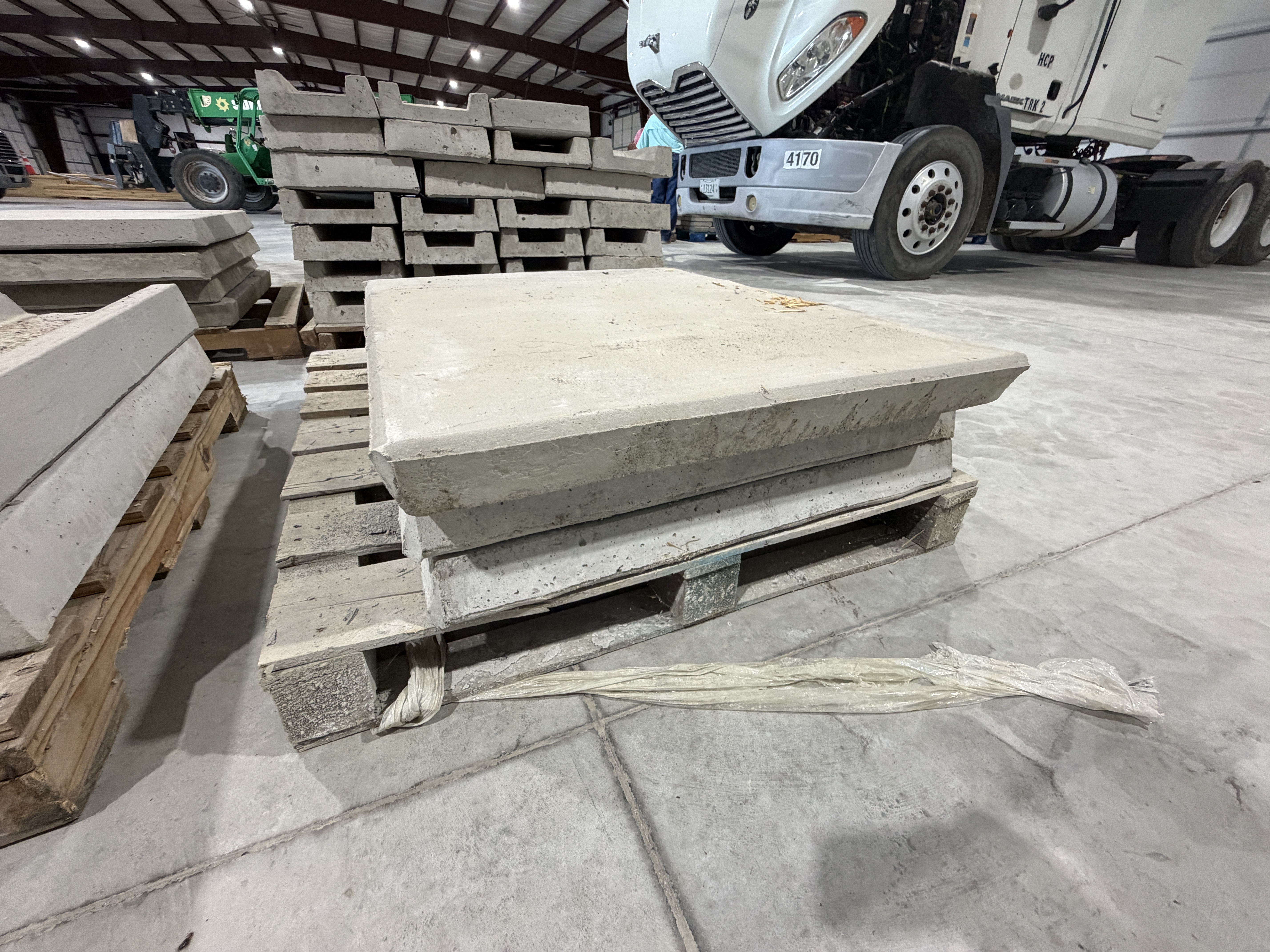 M&M Concrete Surplus Equipment Auction Image