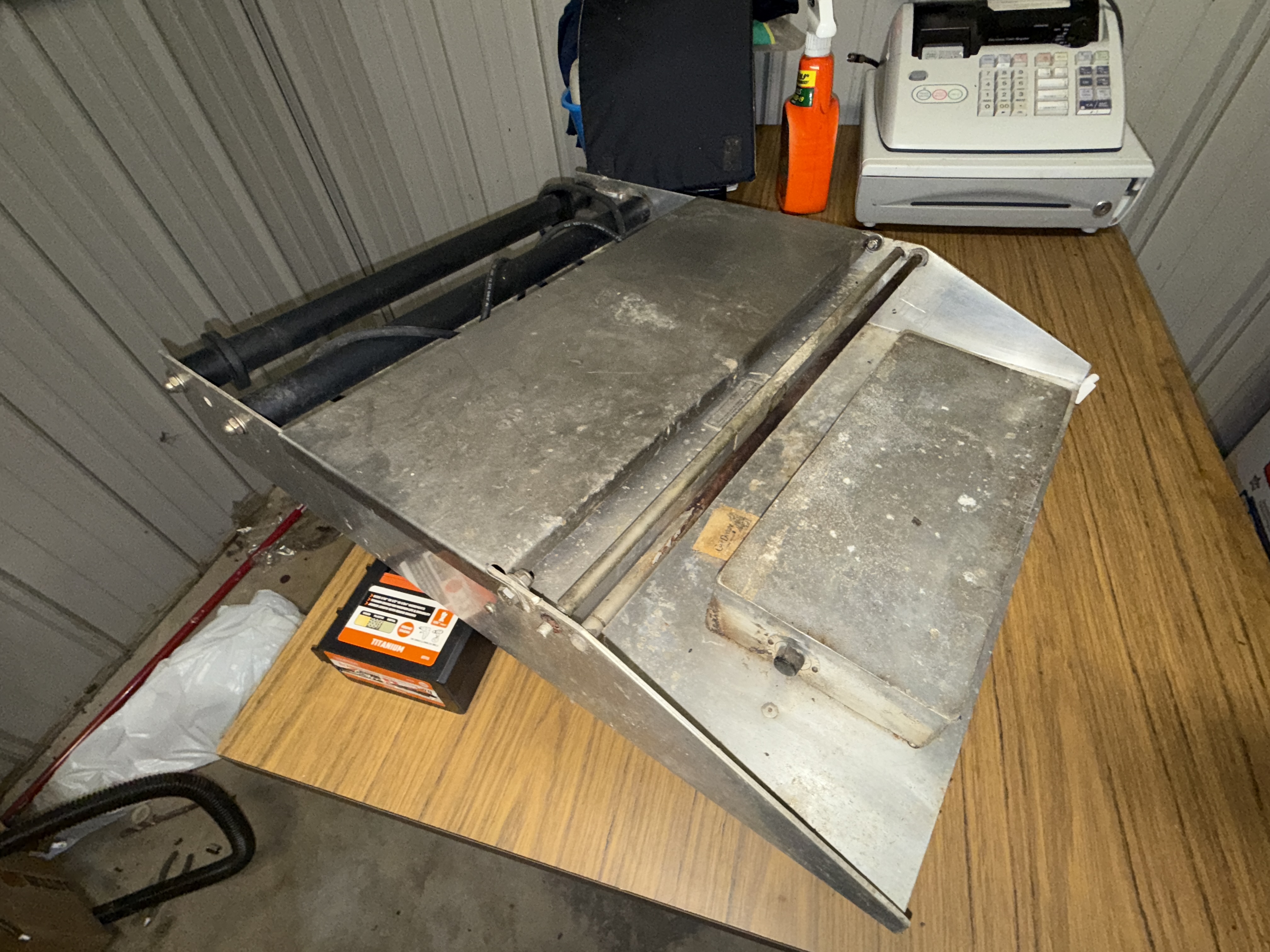 Real Estate & Personal Property Auction Image