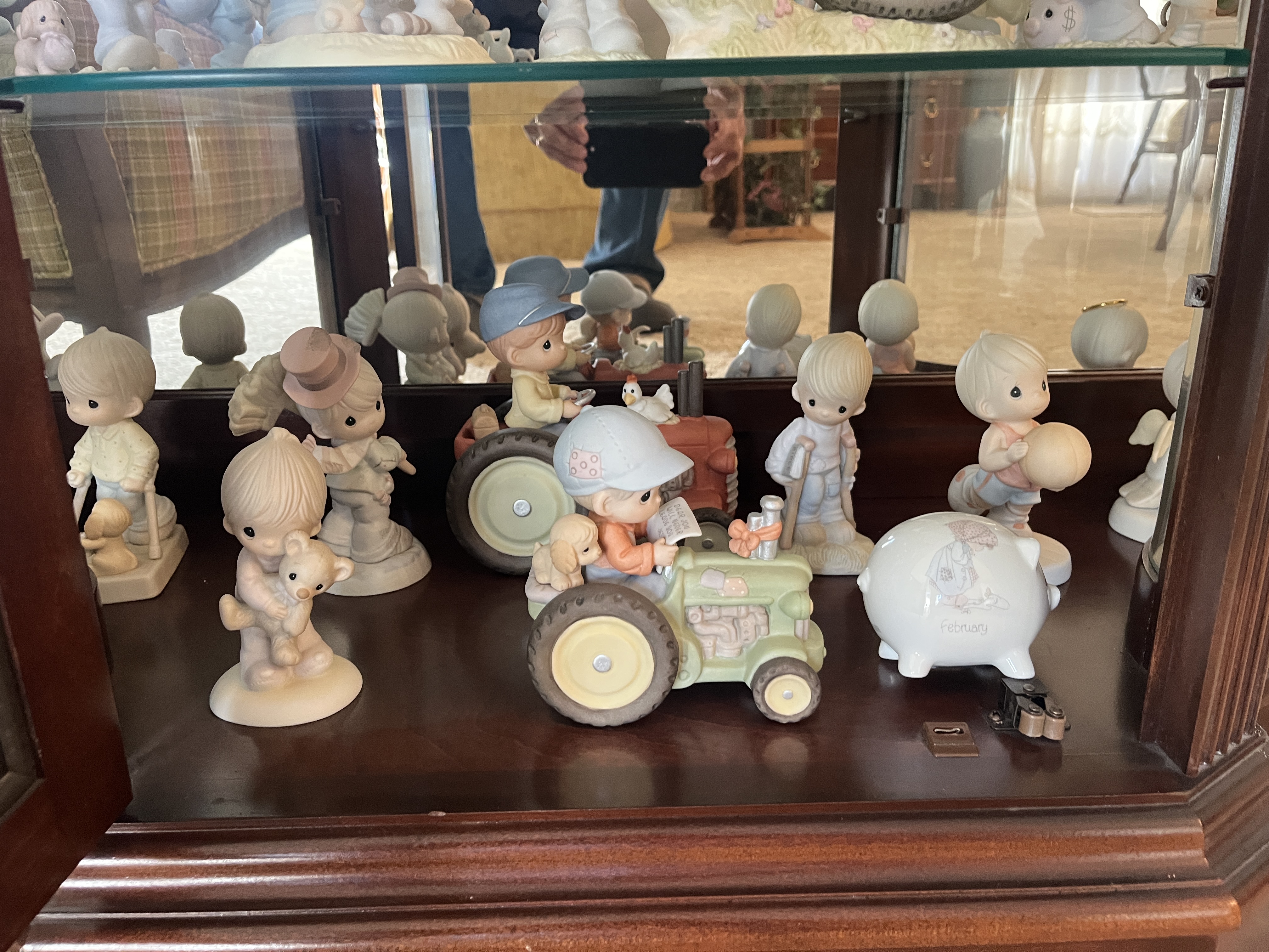 Living Estate of Ms Mary Schug Image