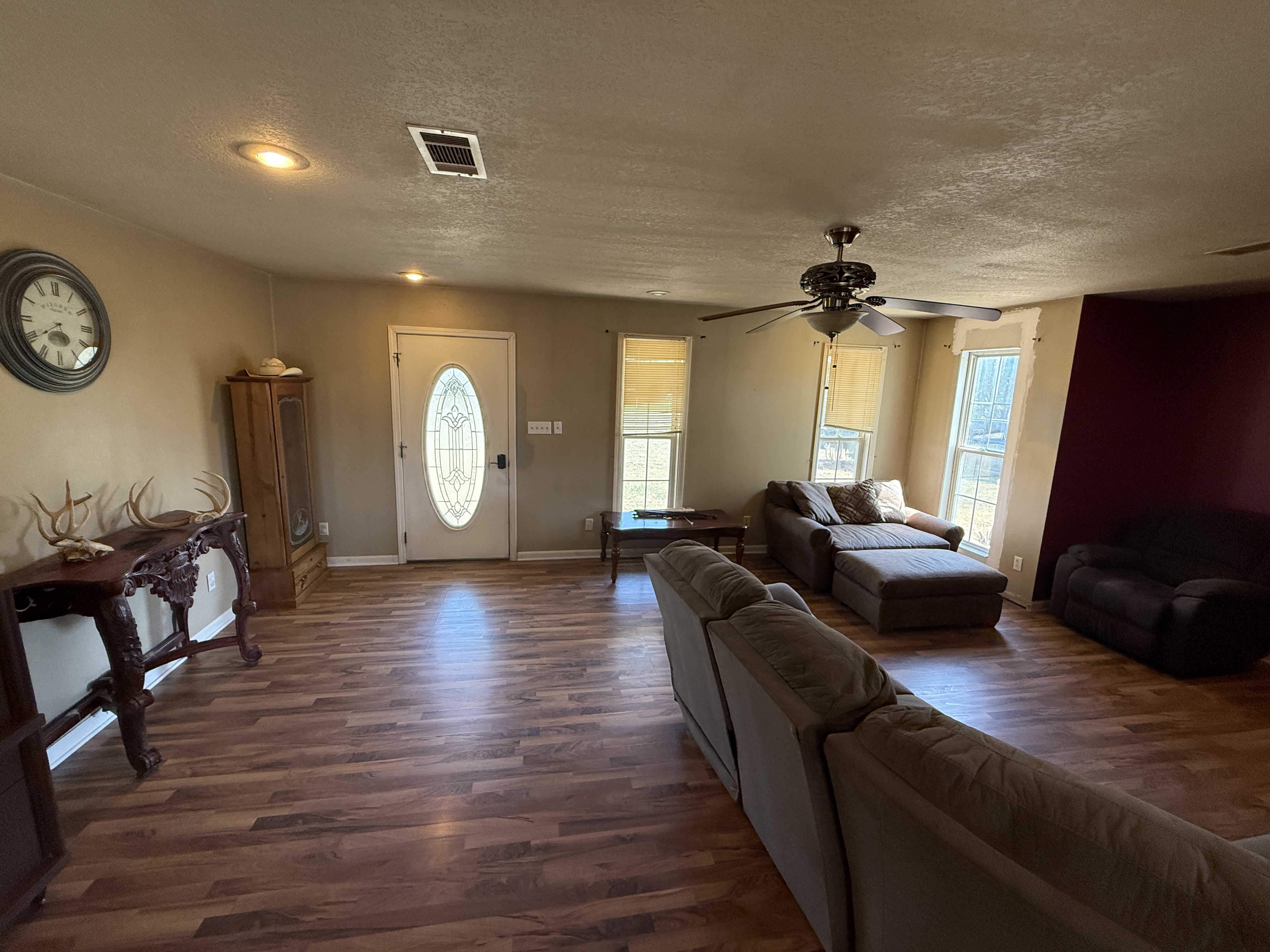 Real Estate & Personal Property Auction Image
