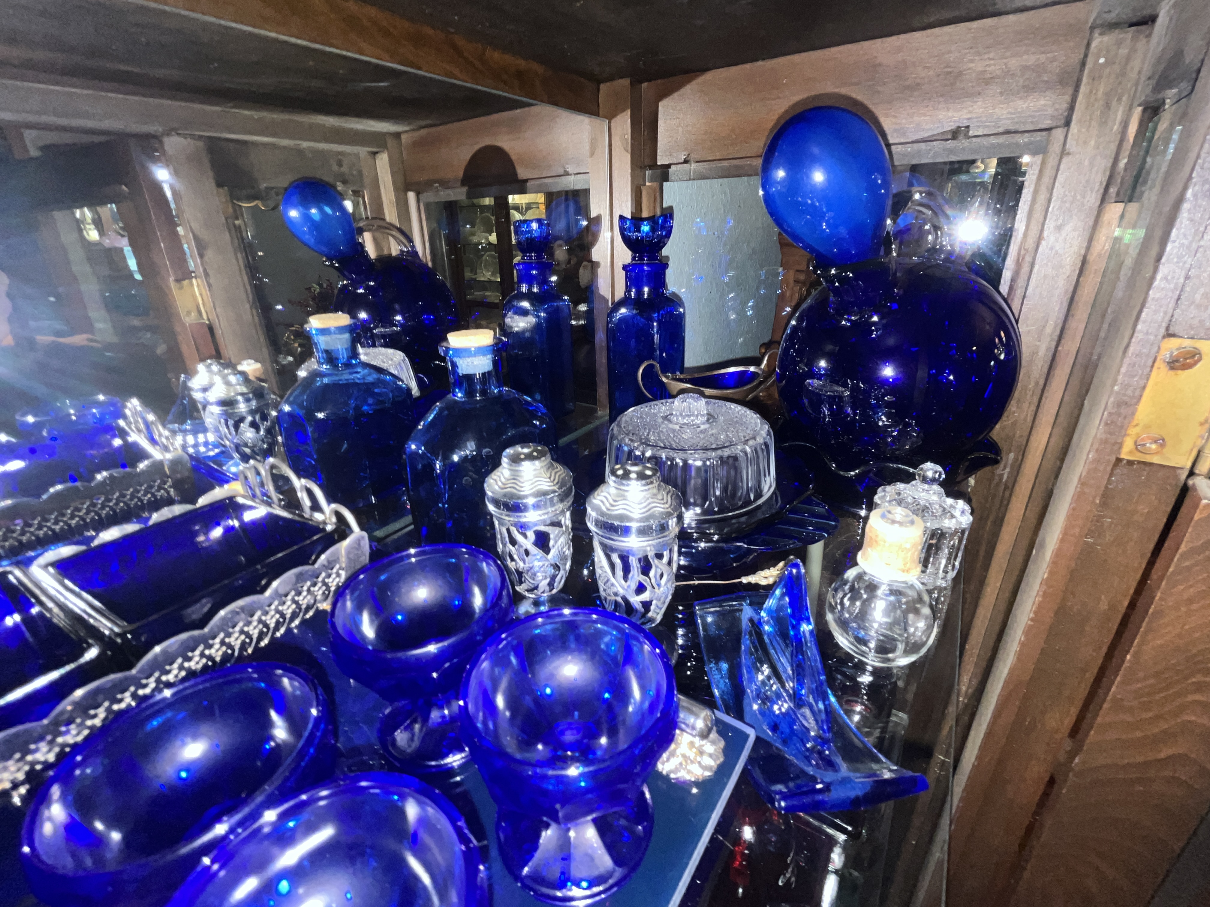 Varvil Estate Auction Image