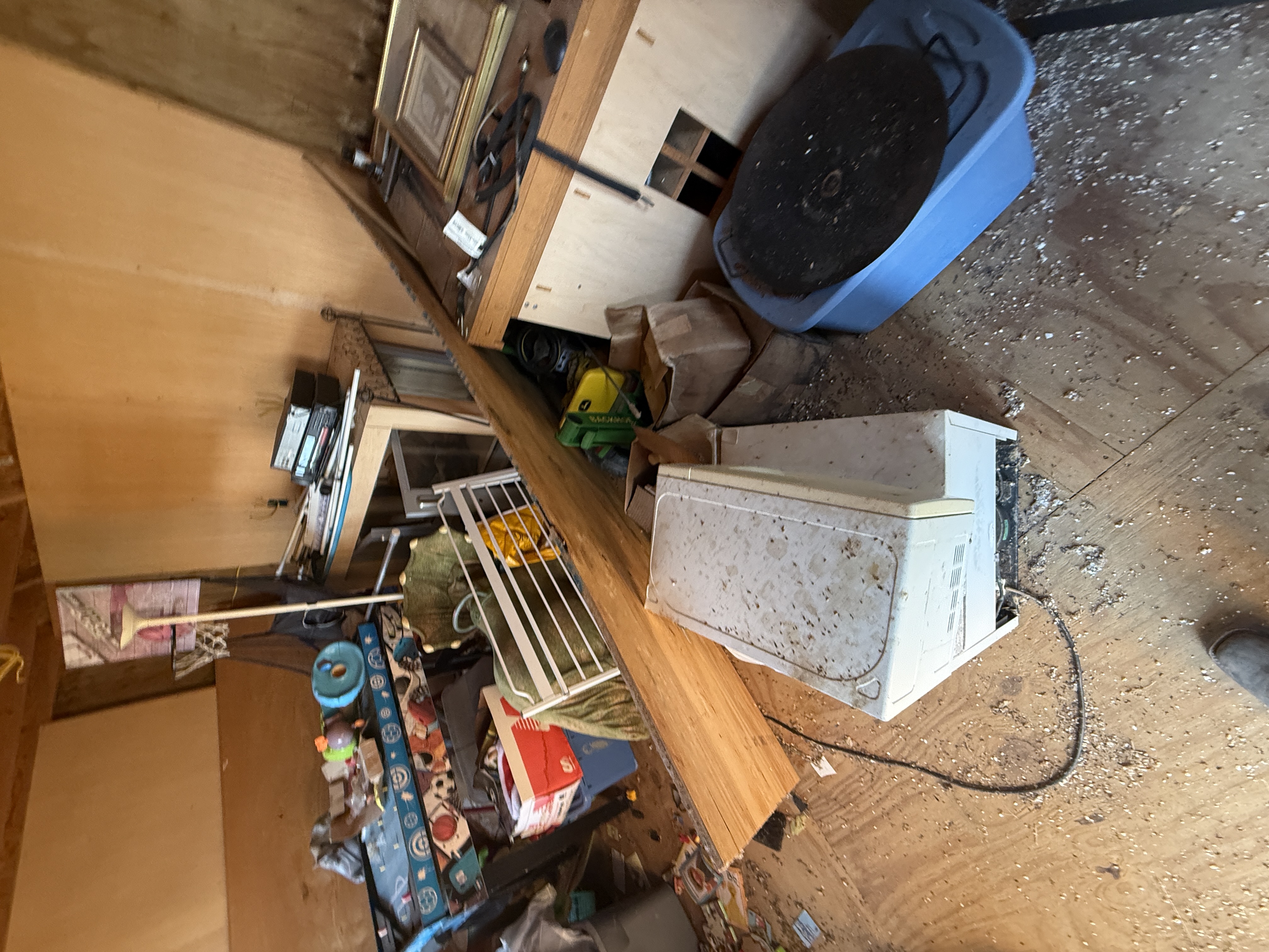 Real Estate & Personal Property Auction Image