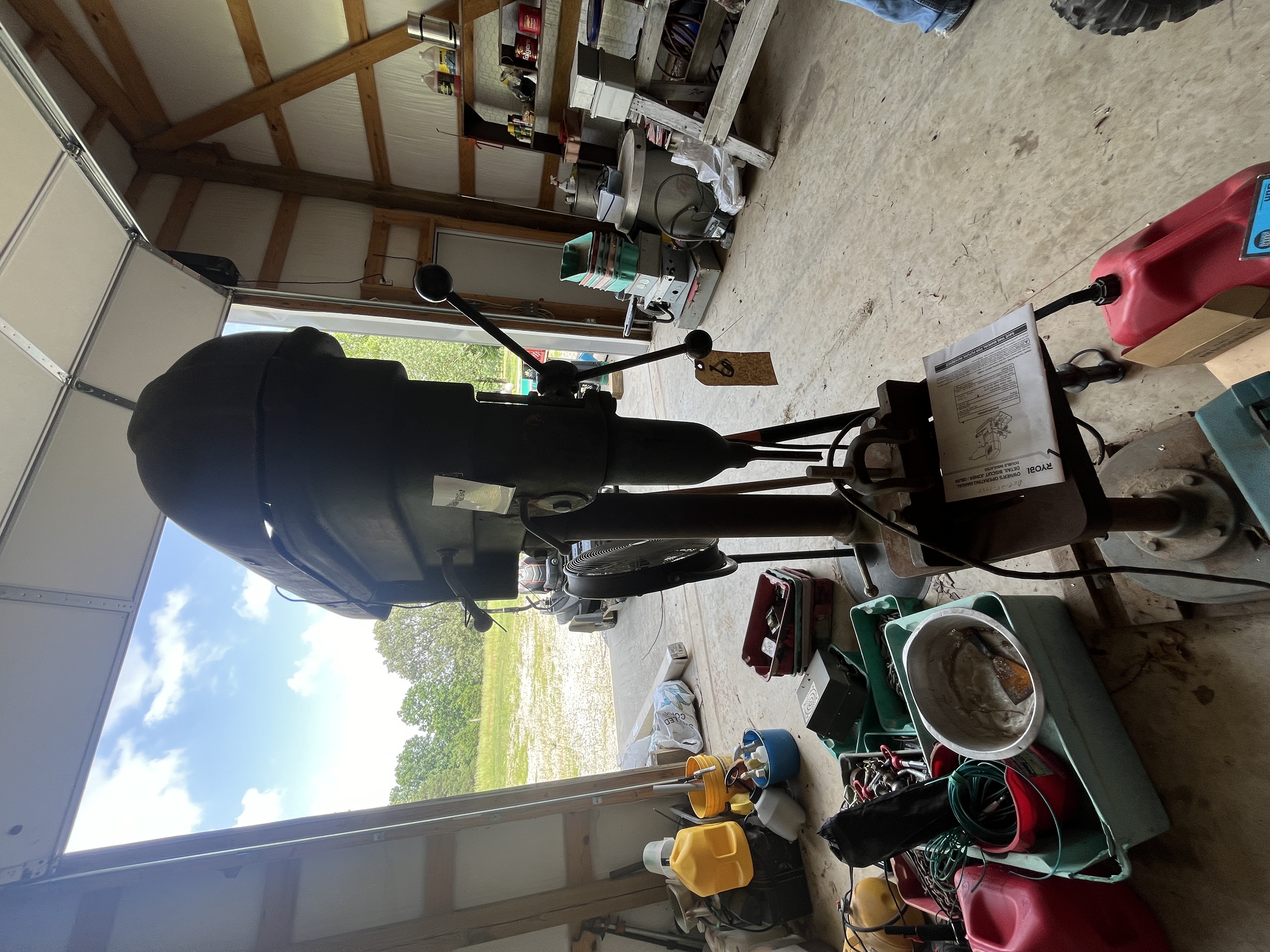 Real Estate & Personal Property Auction Image