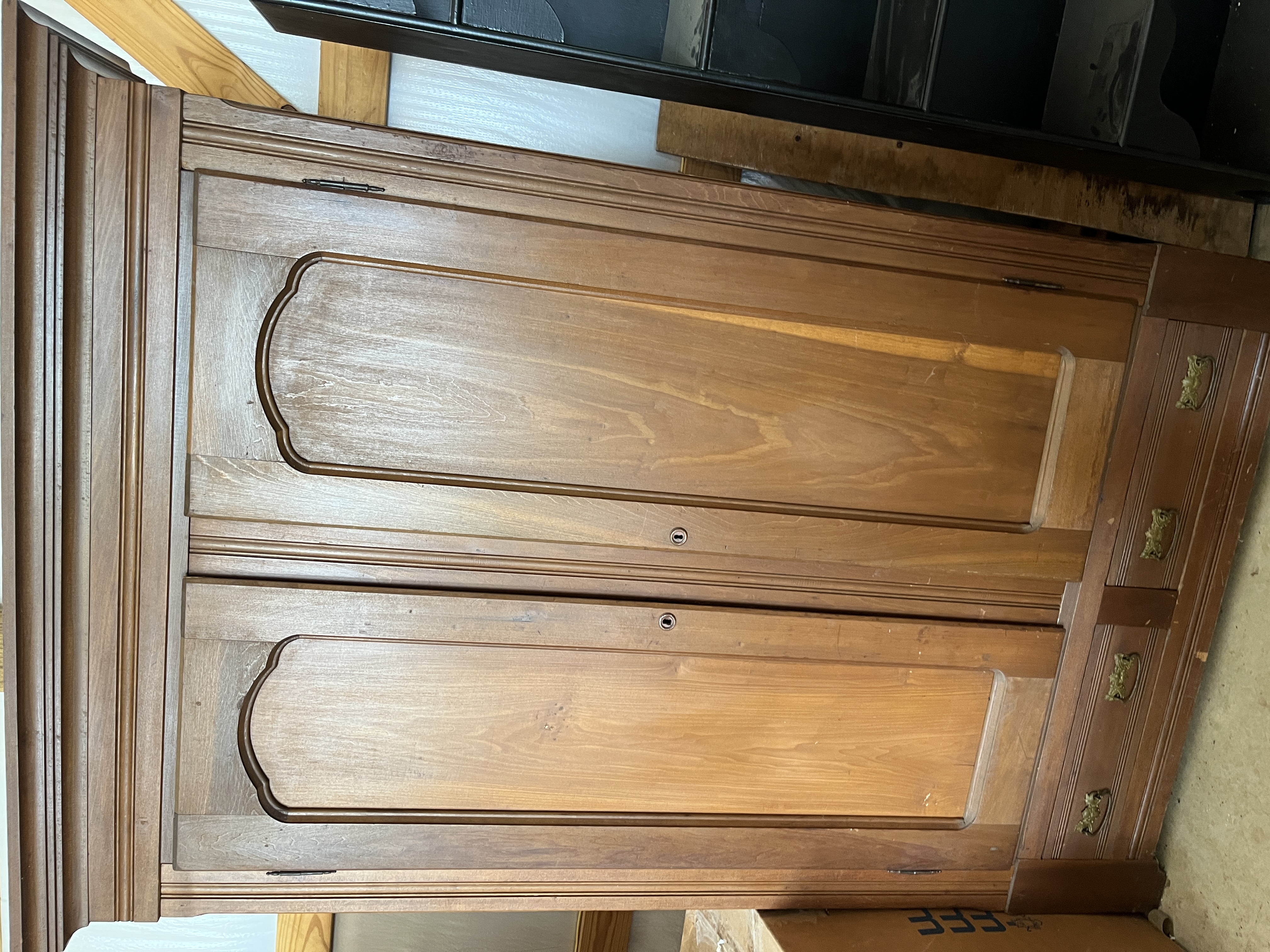 Real Estate & Personal Property Auction Image