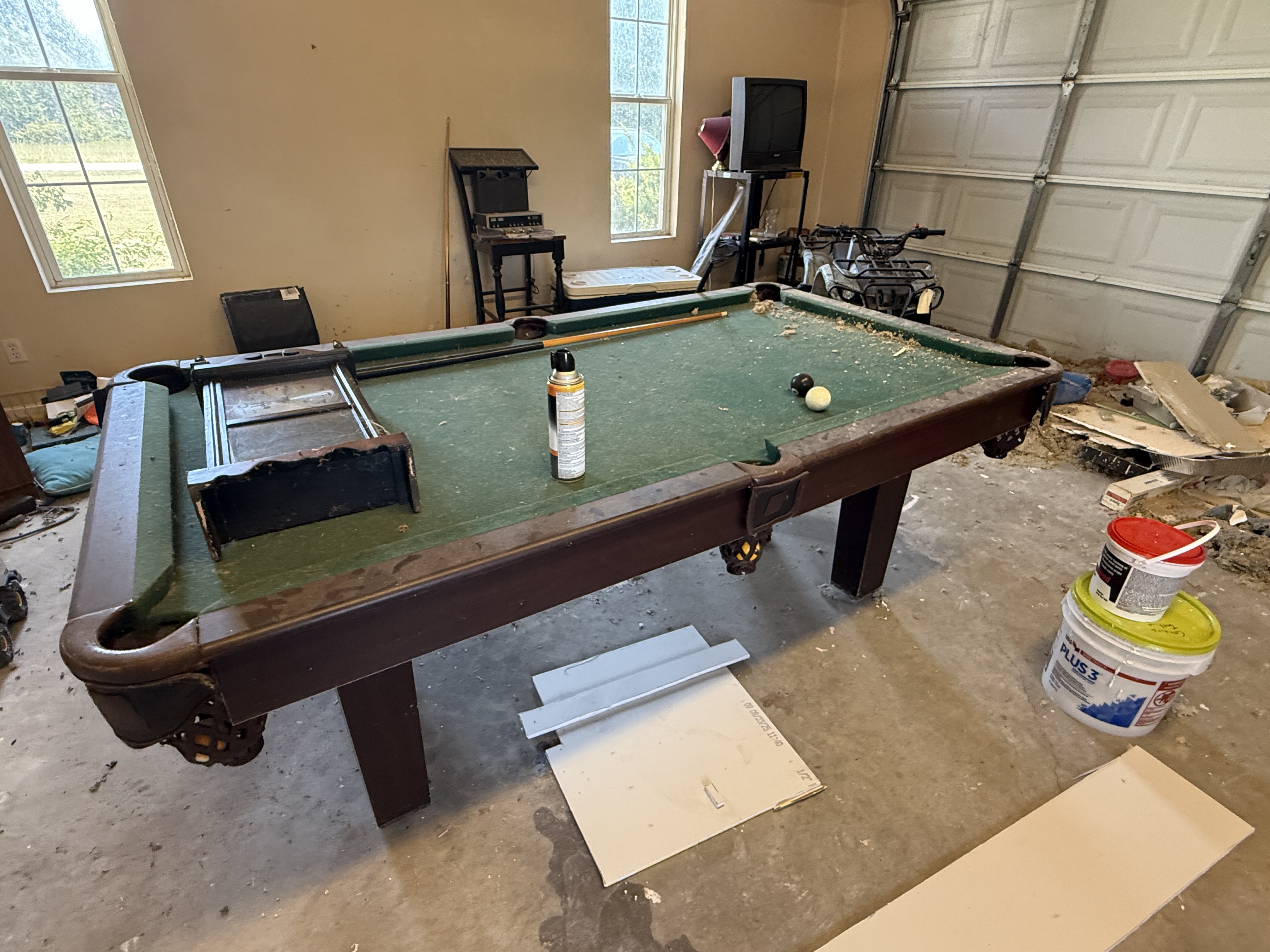Real Estate & Personal Property Auction Image