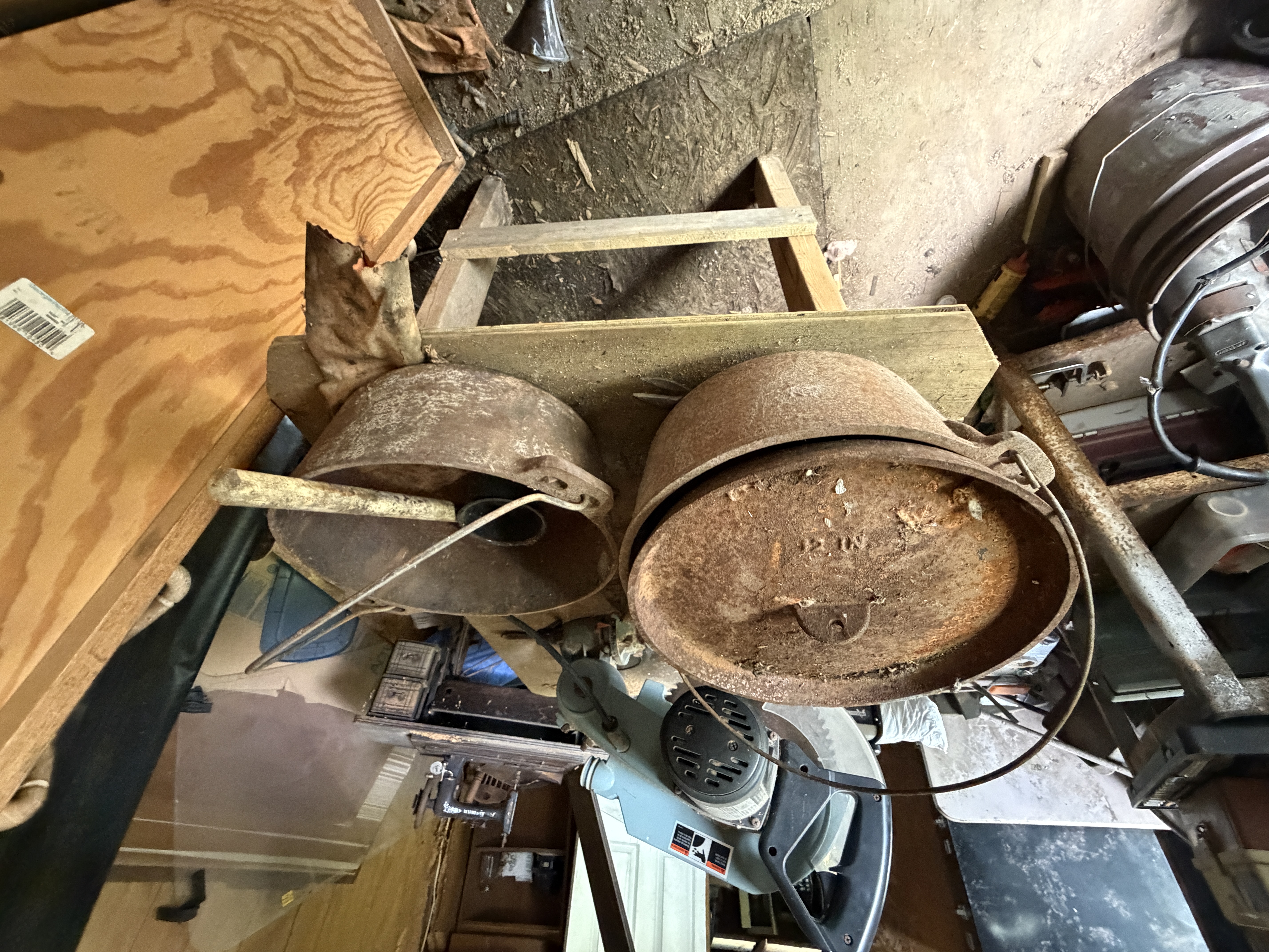 Real Estate & Personal Property Auction Image