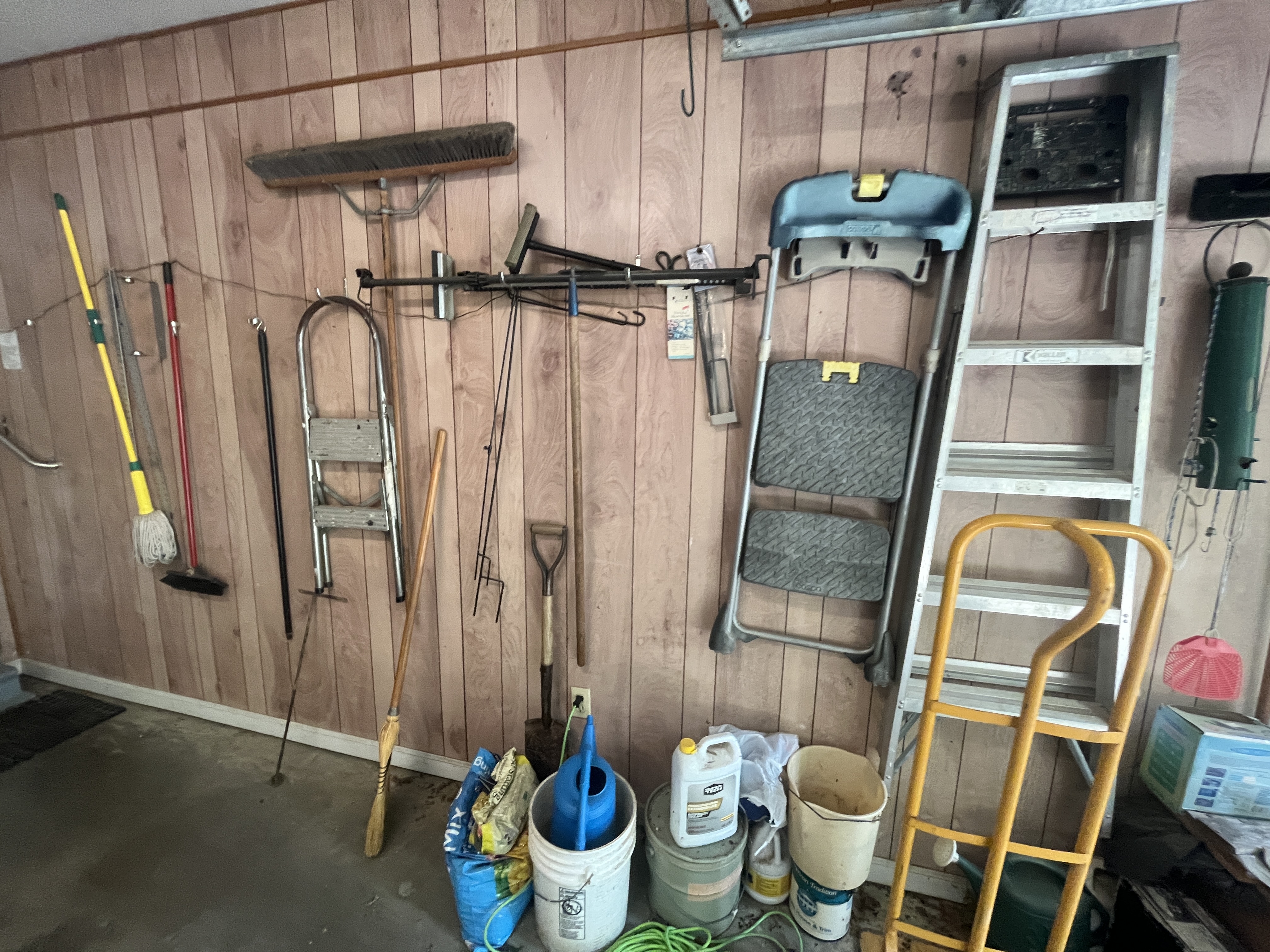 Estate Auction of Alta Grim Image